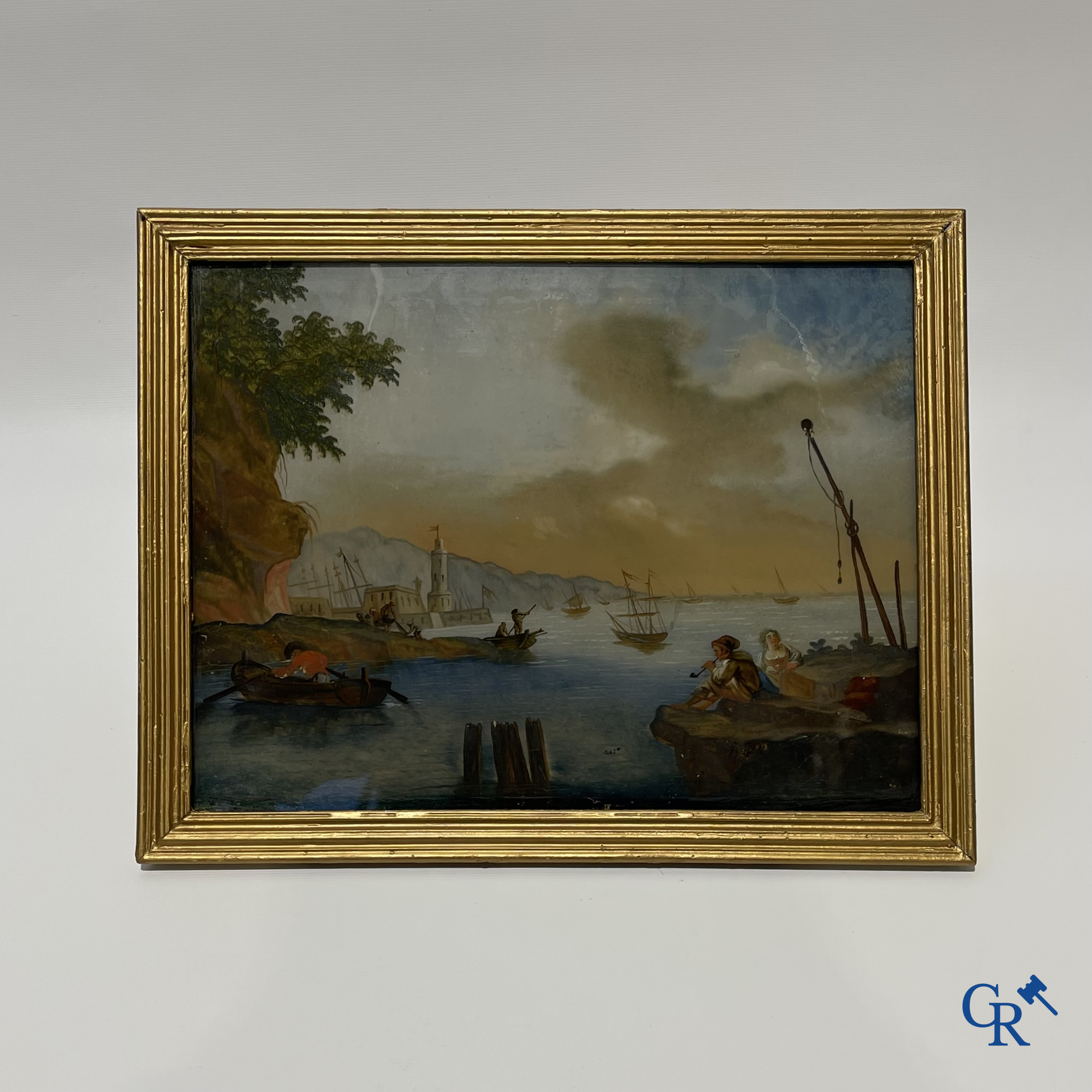 Achterglasschildering of Verre églomisé in de stijl van Claude Joseph Vernet. Italiaanse of Franse school circa 1800.