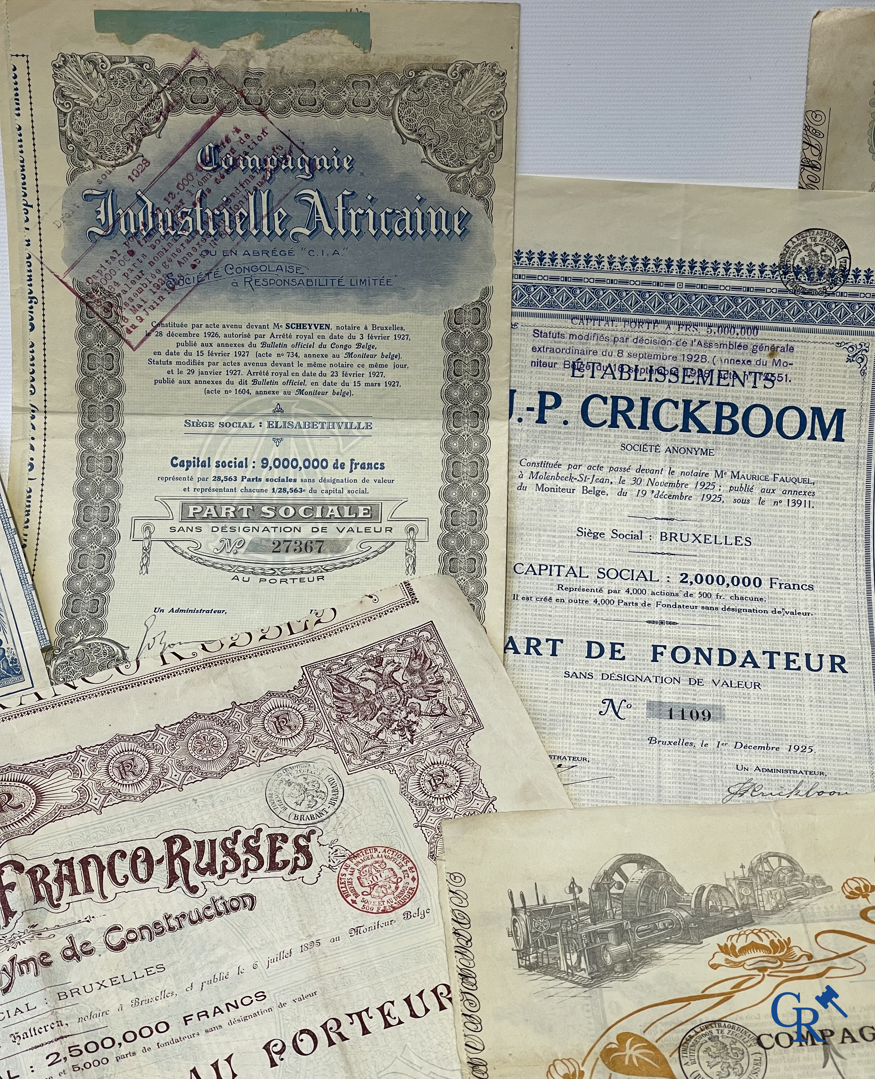 Interessant lot met oude aandelen en waardepapieren.