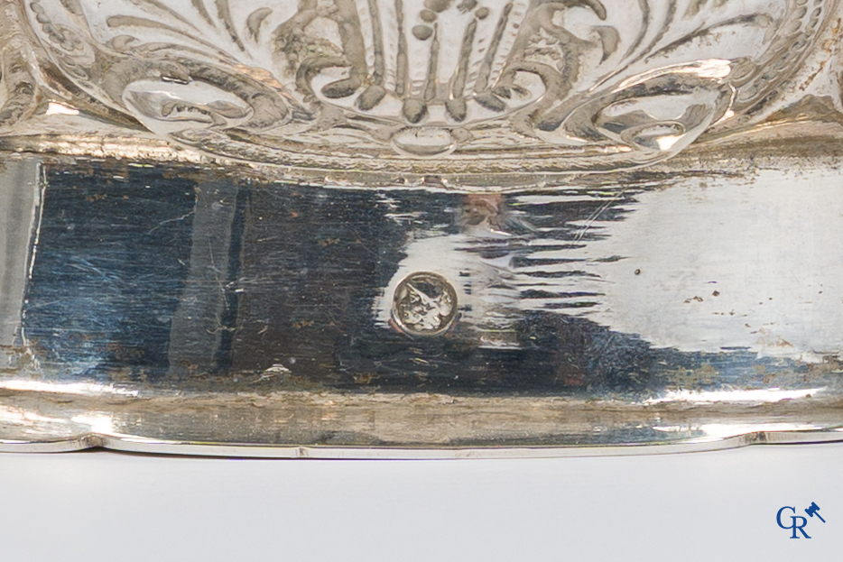 Zilveren brandewijnkom. Keurmerken. Holland, 19e eeuw.