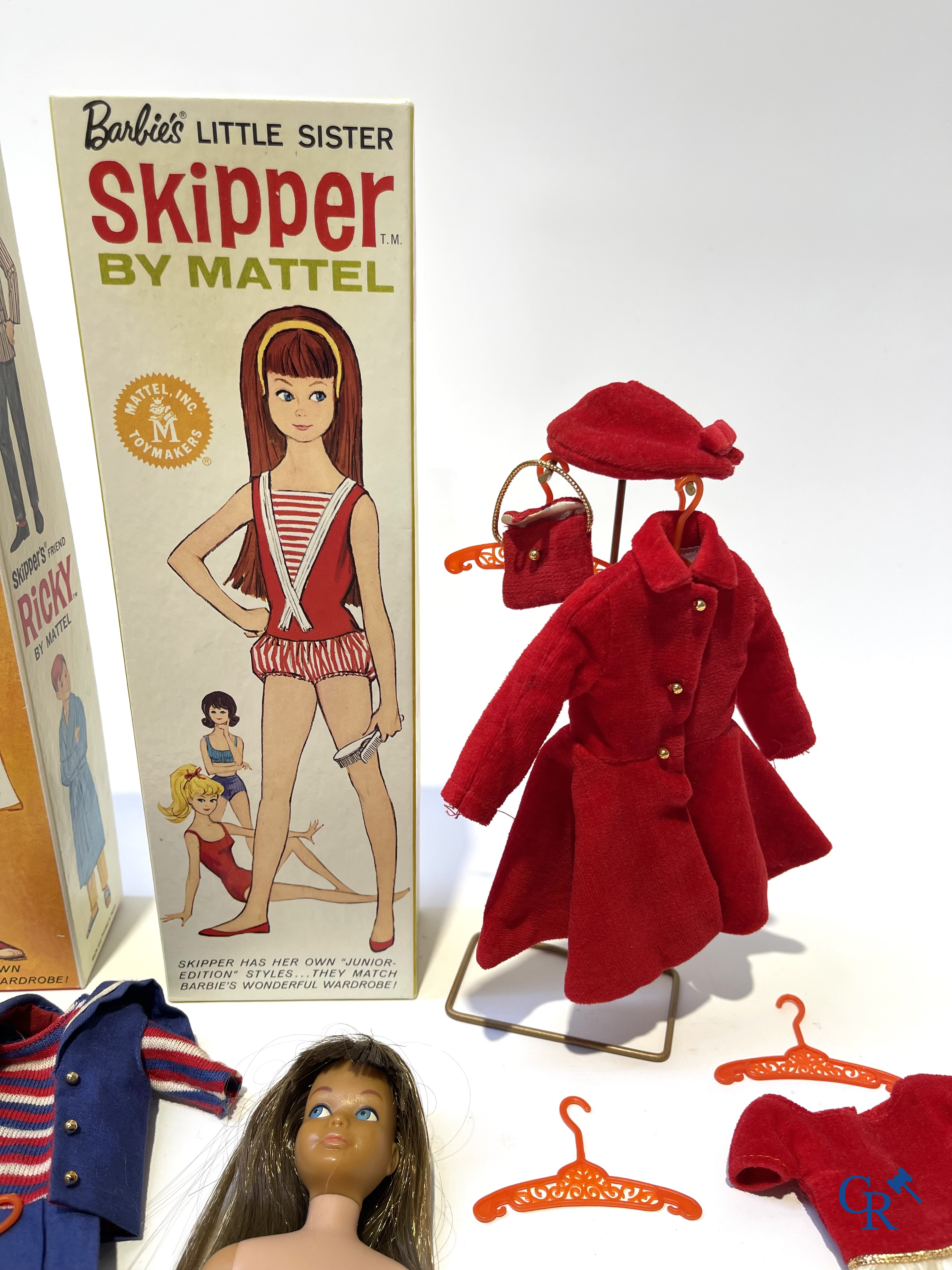Oud Speelgoed. Mattel, een groot lot poppen en attributen. Barbie, Ricky, Skipper, Ken enz. Jaren '60 en later.