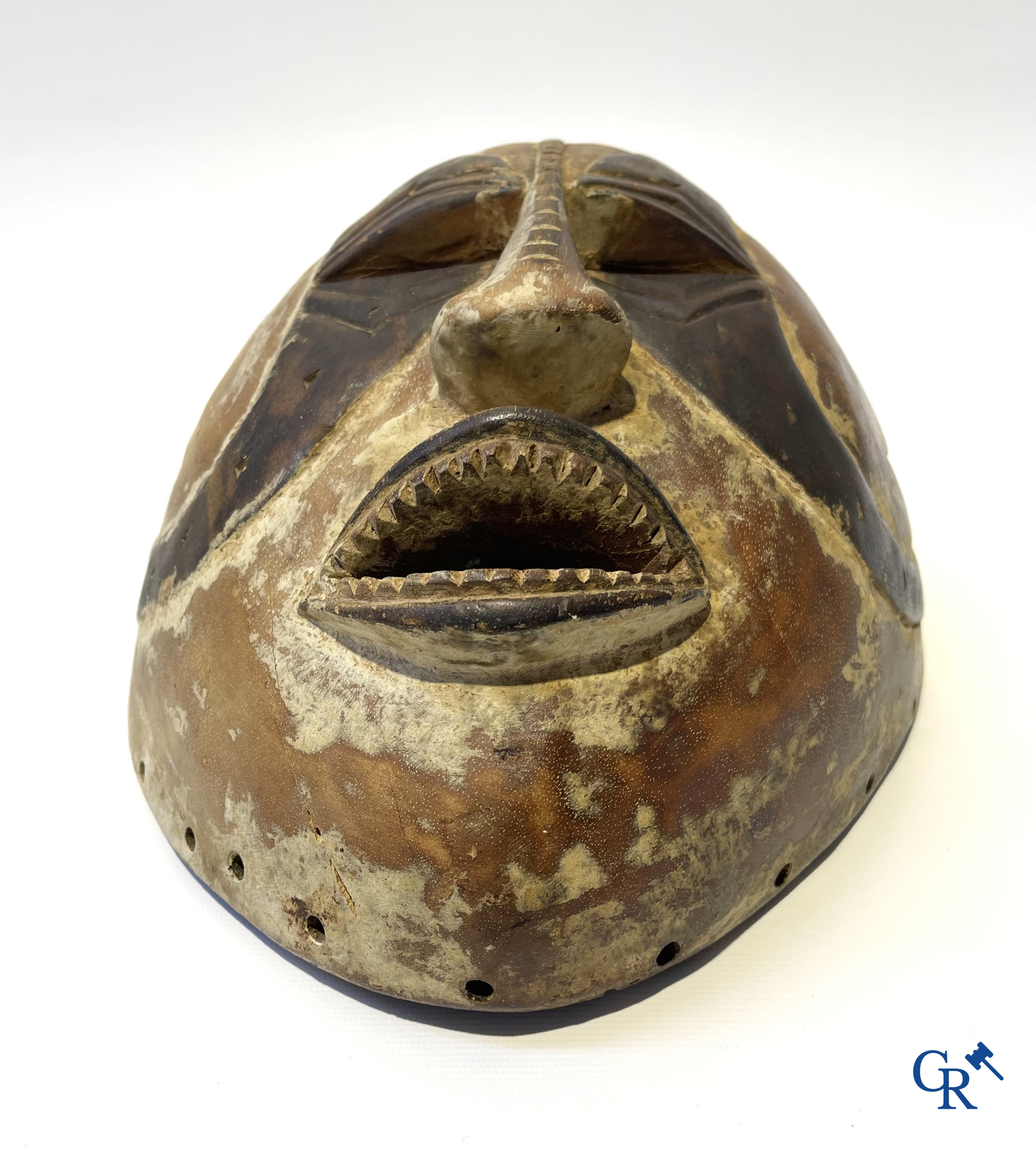 Tribale kunst. Afrikaans masker.