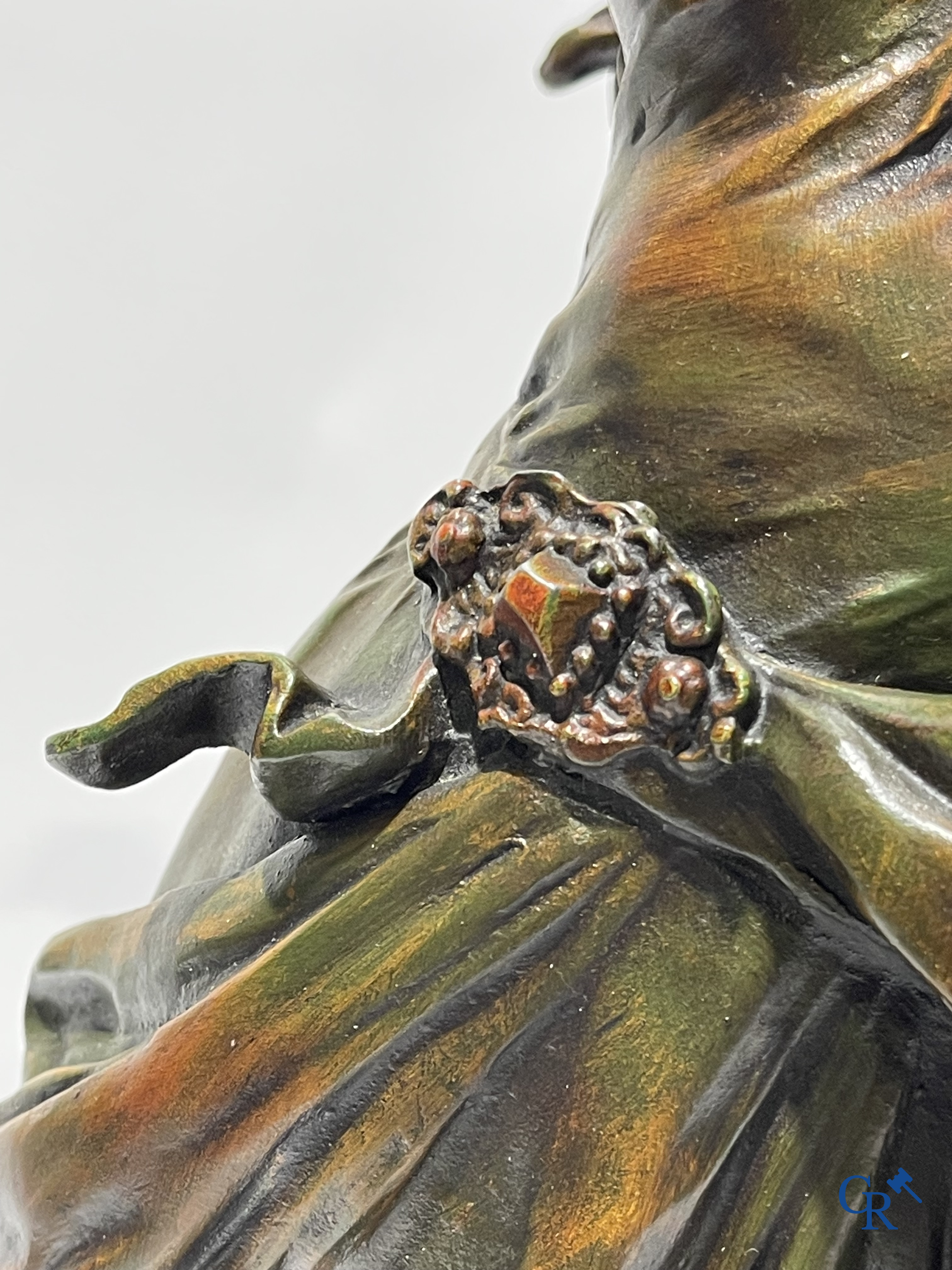 Auguste Moreau. La Pensée. Groot beeld in gepolychromeerd kunstbrons. Circa 1900.