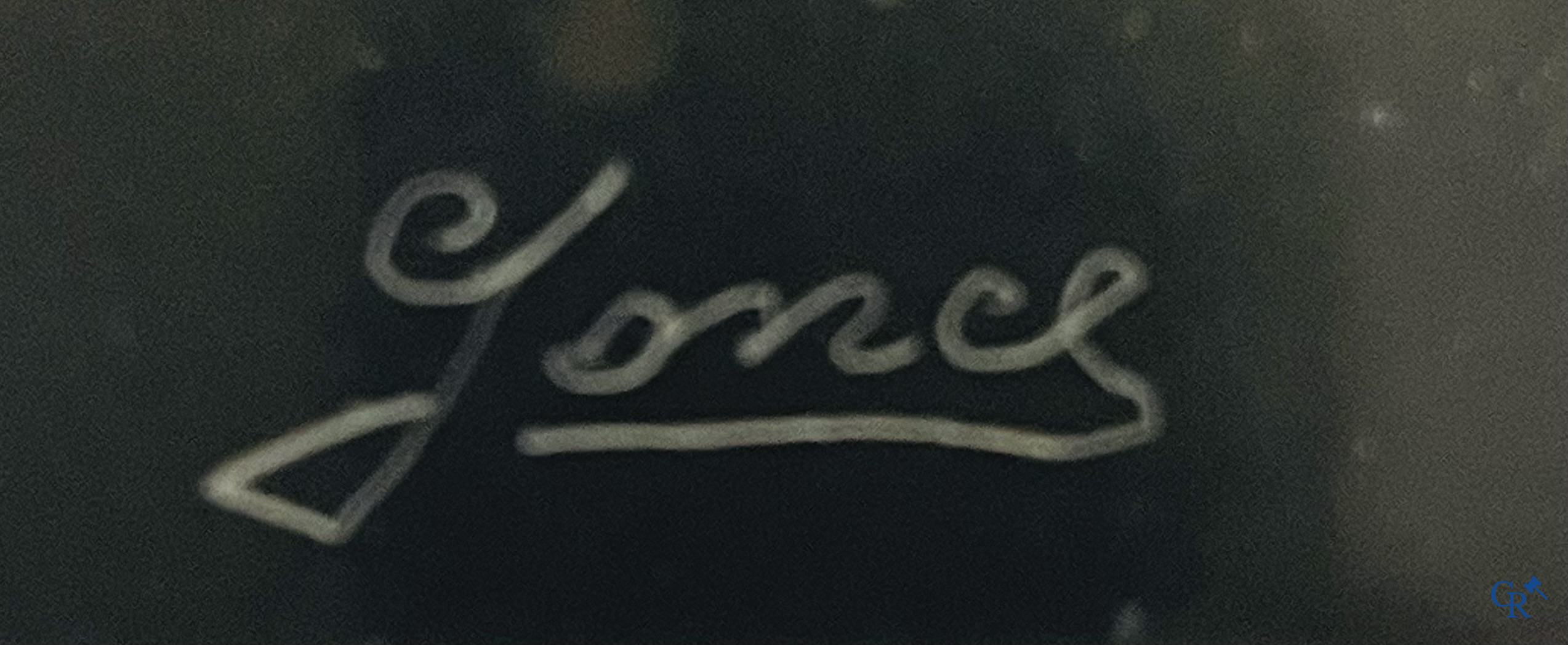 Voorstelling van een lopend paard op een sokkel in zwarte marmer en onyx. Gesigneerd Jonce.