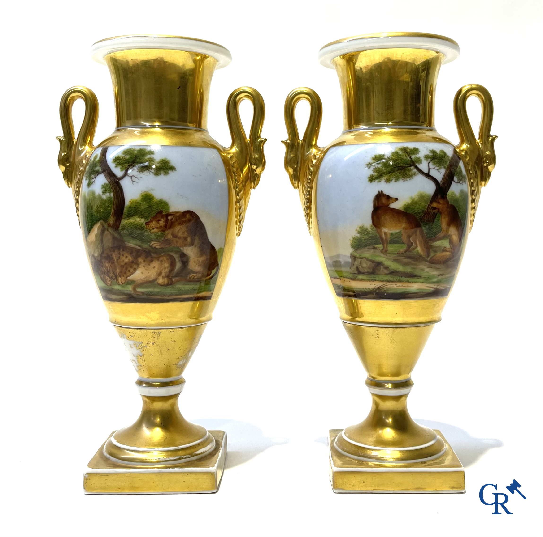 Paar vazen in Parijs porselein, Empire en een groep in Meissen porselein. 19e eeuw.