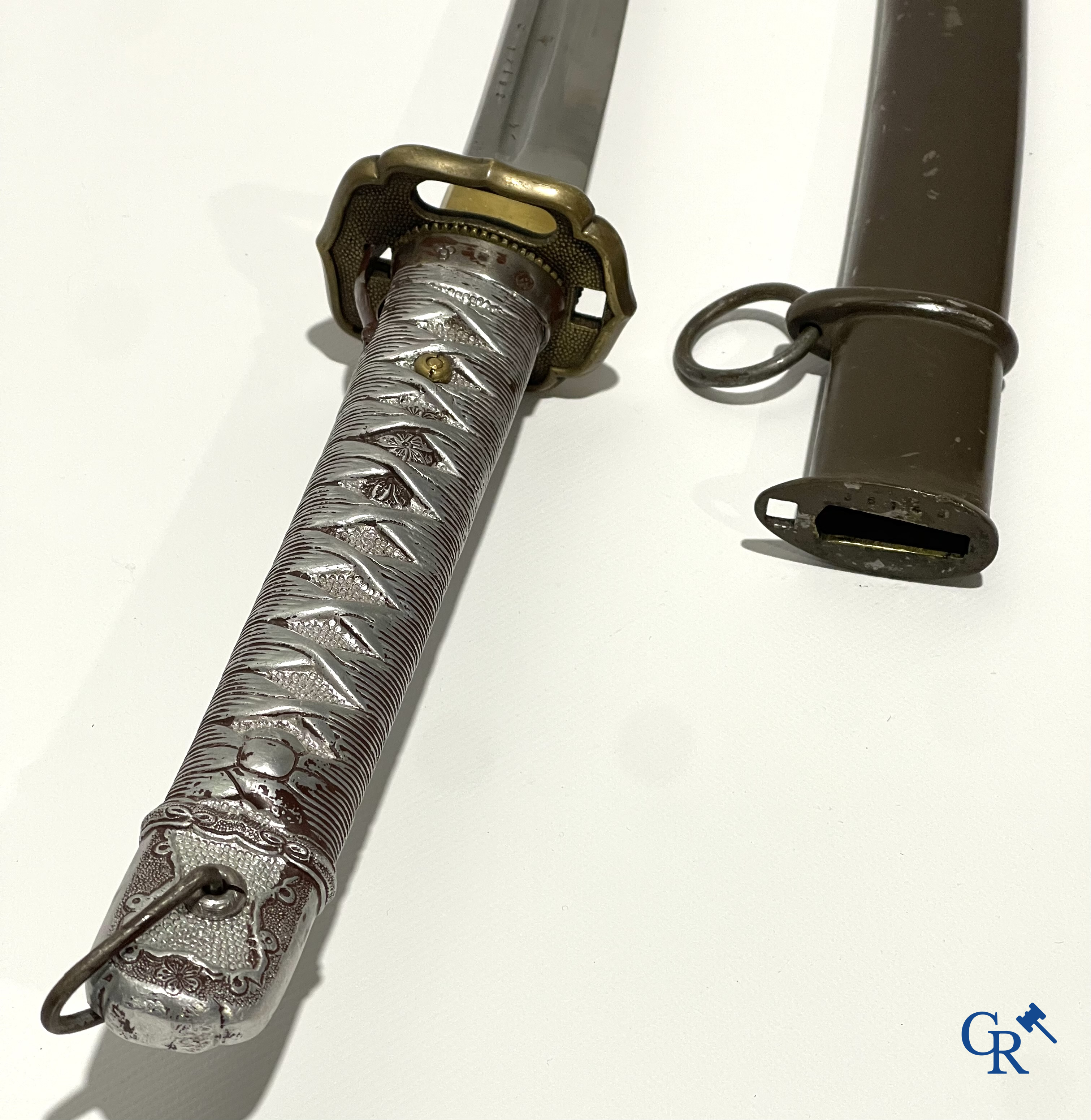 Japans militair Katana Samoerai zwaard met gelakte schede. Genummerd 36148.