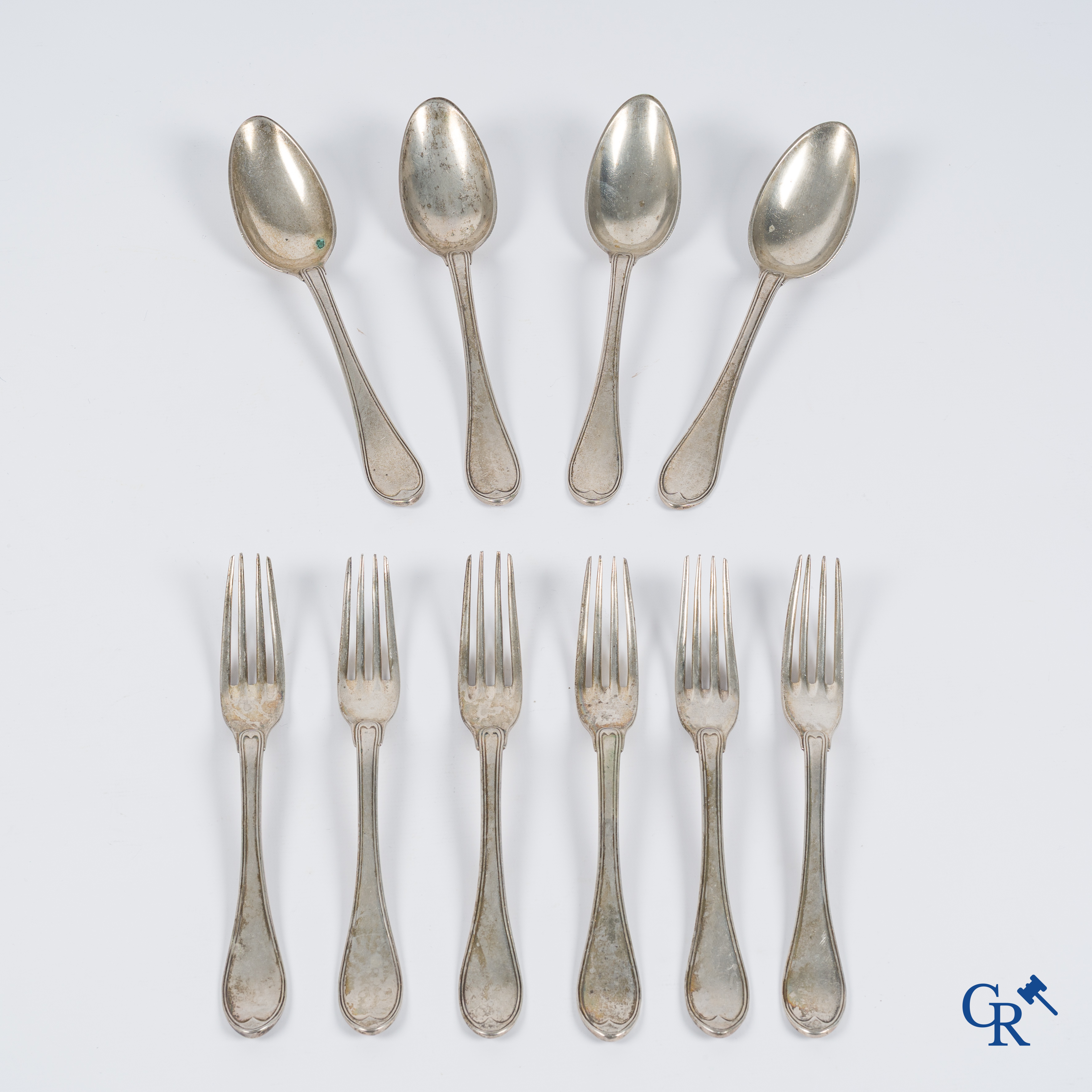 Zilver. Luik, Remy-Joseph Renier. Lot bestaande uit 6 vorken en 4 lepels. Keurmerken Luik en RR. België, 18e eeuw.