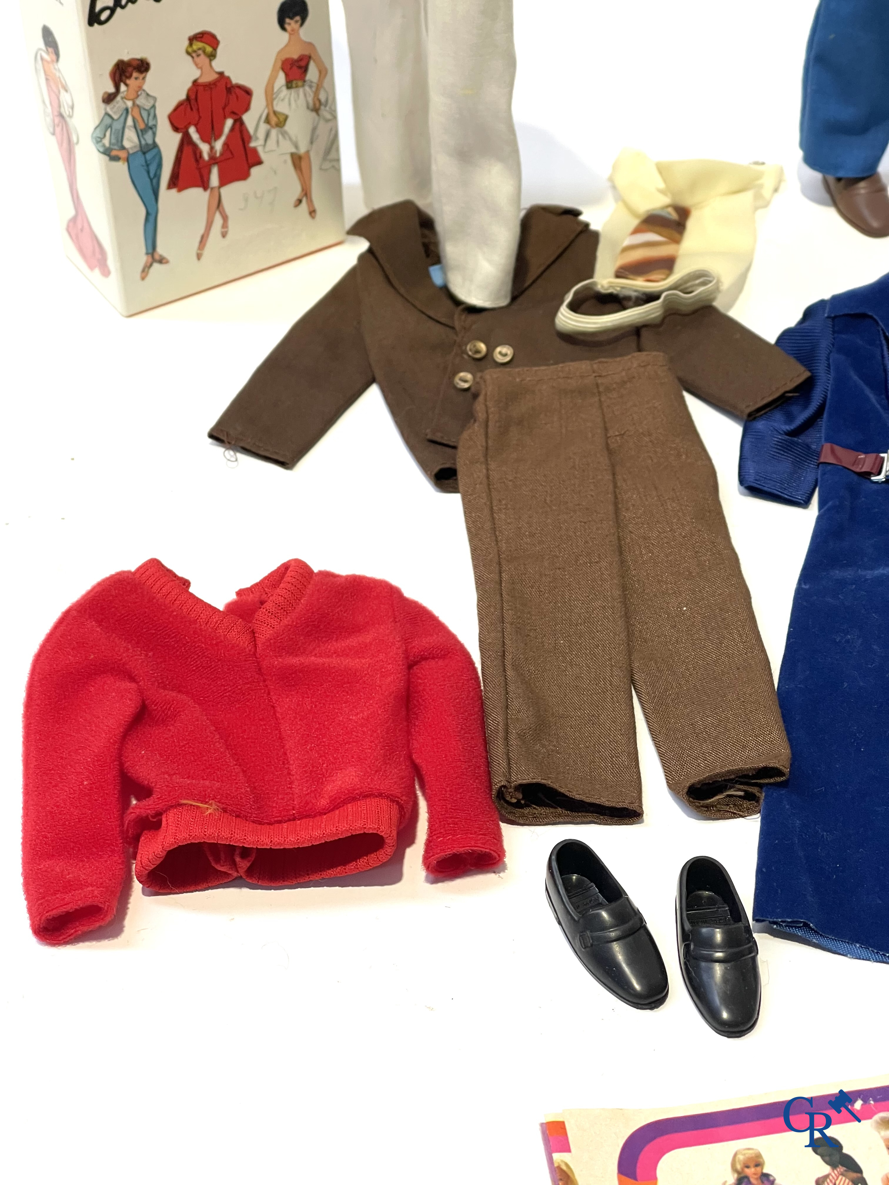 Oud Speelgoed. Mattel, een groot lot poppen en attributen. Barbie, Ricky, Skipper, Ken enz. Jaren '60 en later.