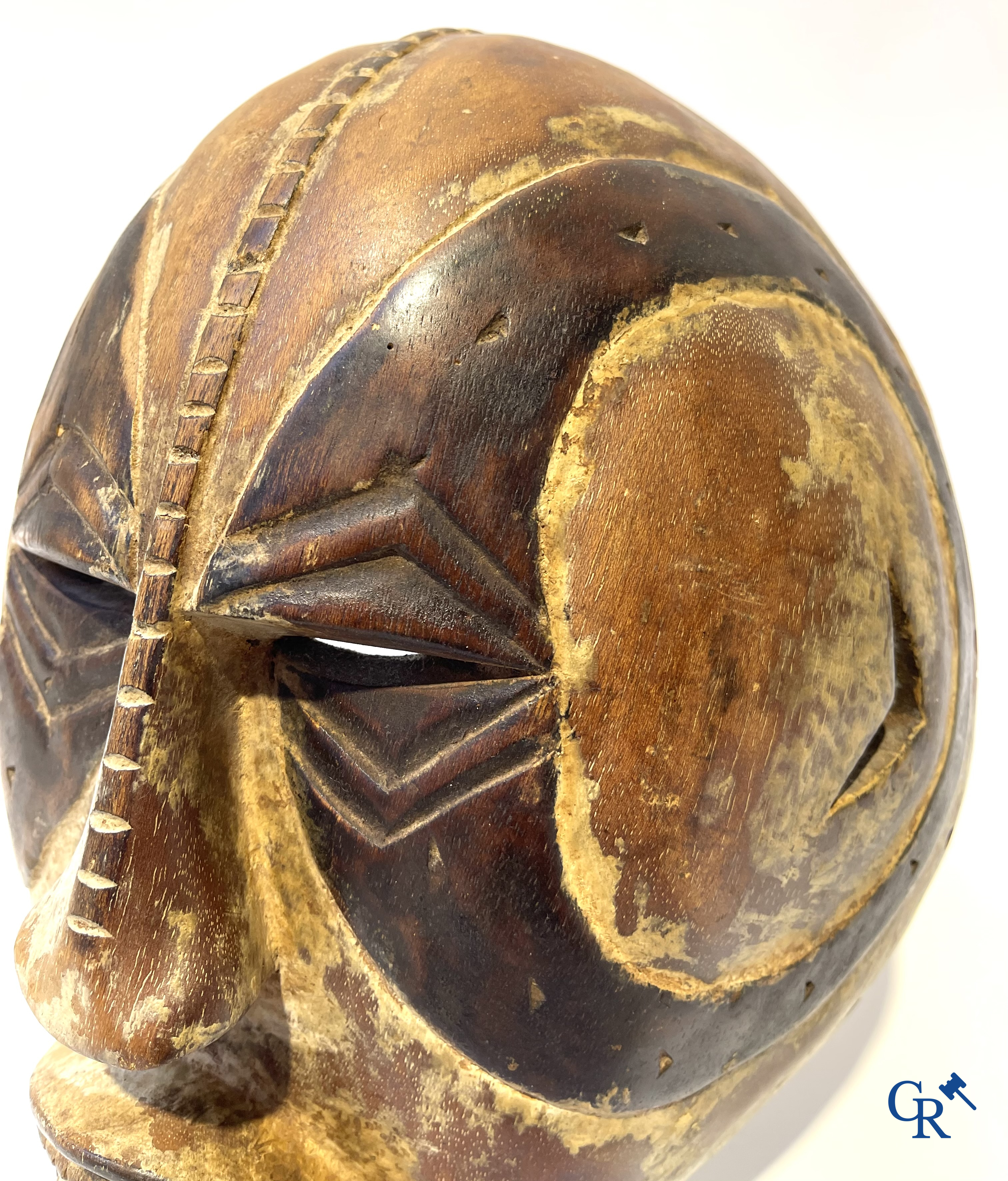 Tribale kunst. Afrikaans masker.