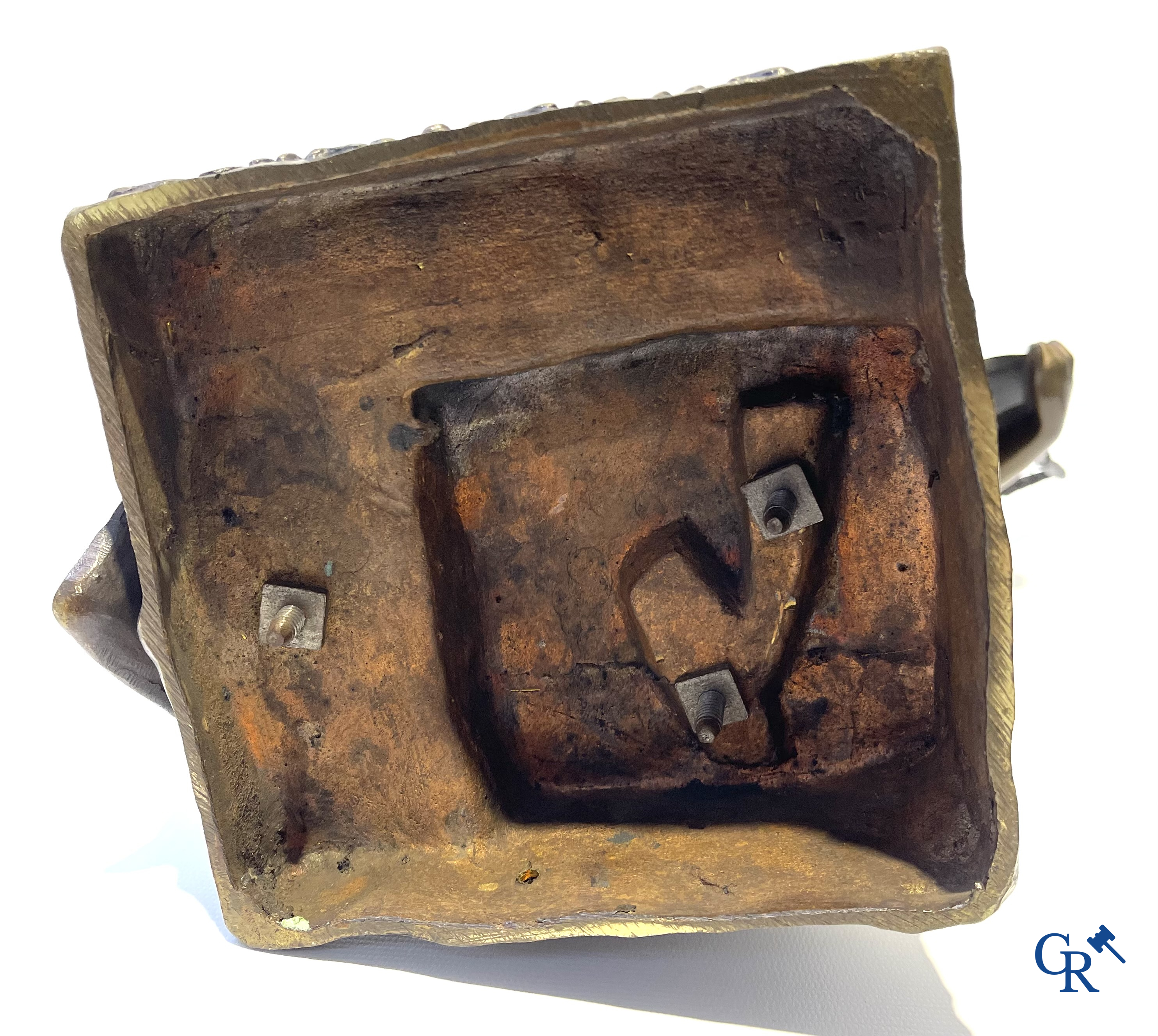 Emmanuel Villanis (1858-1914) Bohémienne. Bronzen beeld met dubbele patina. Gesigneerd E. Villanis. Gieterijstempel.