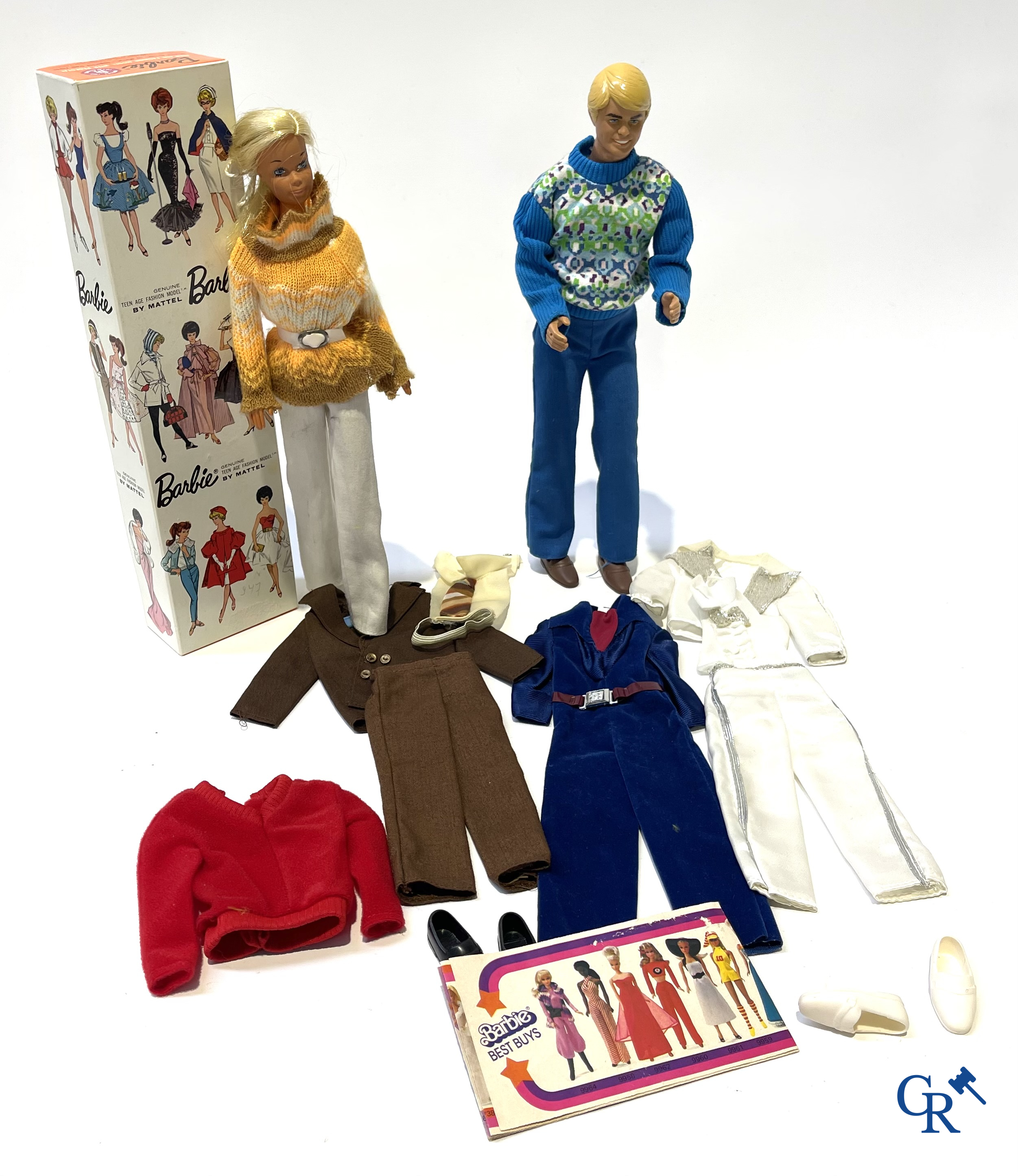 Oud Speelgoed. Mattel, een groot lot poppen en attributen. Barbie, Ricky, Skipper, Ken enz. Jaren '60 en later.