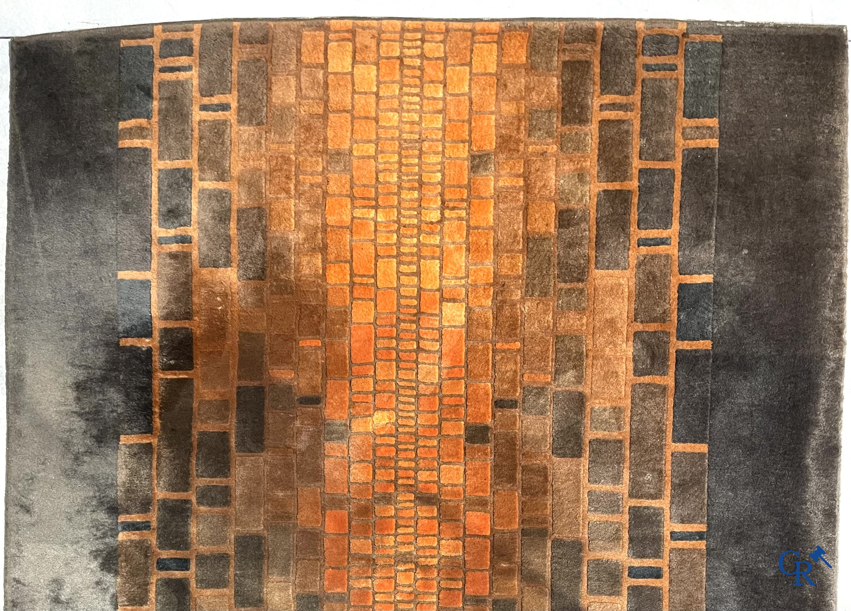 Groot modern handgeknoopt tapijt in wol.