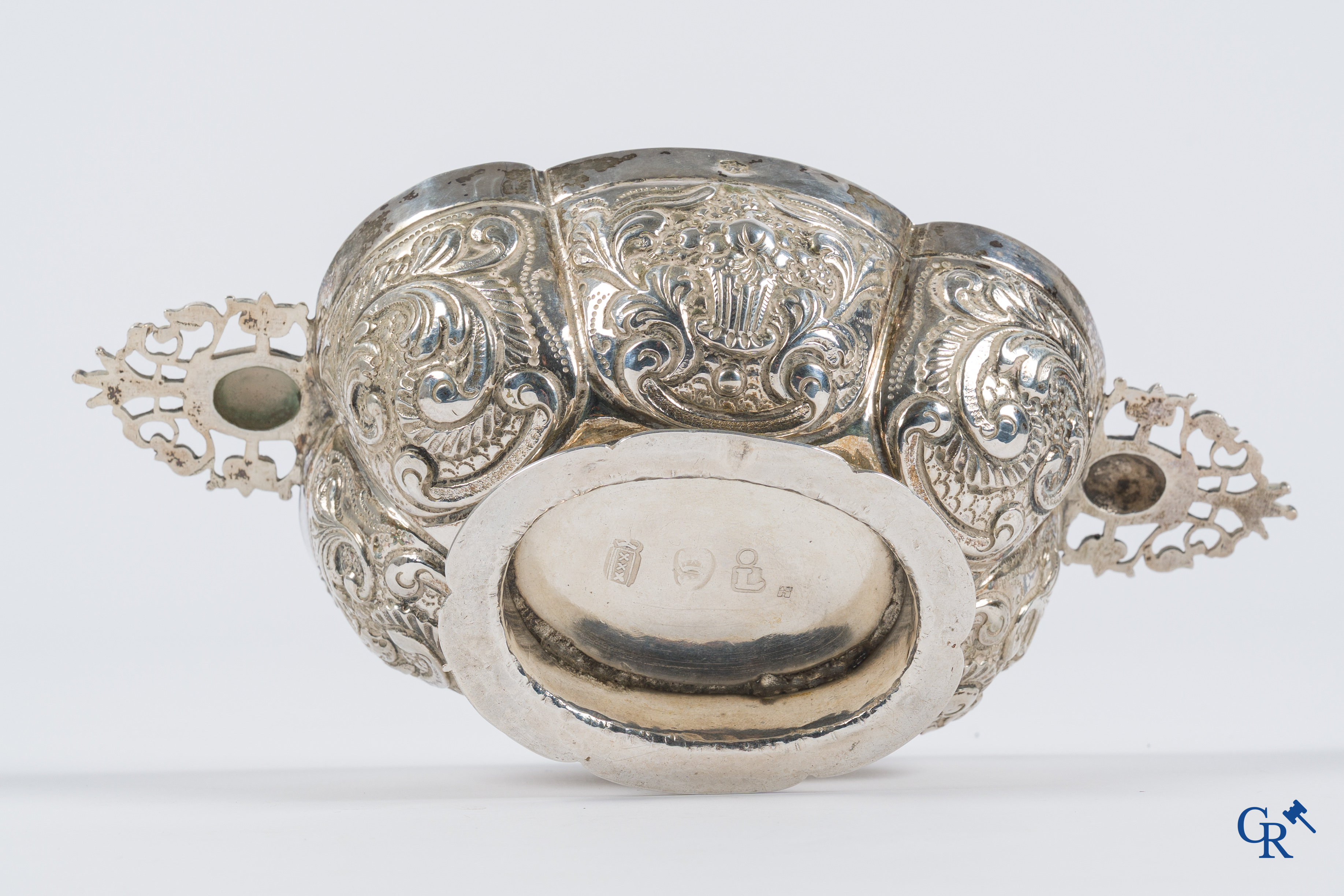 Zilveren brandewijnkom. Keurmerken. Holland, 19e eeuw.