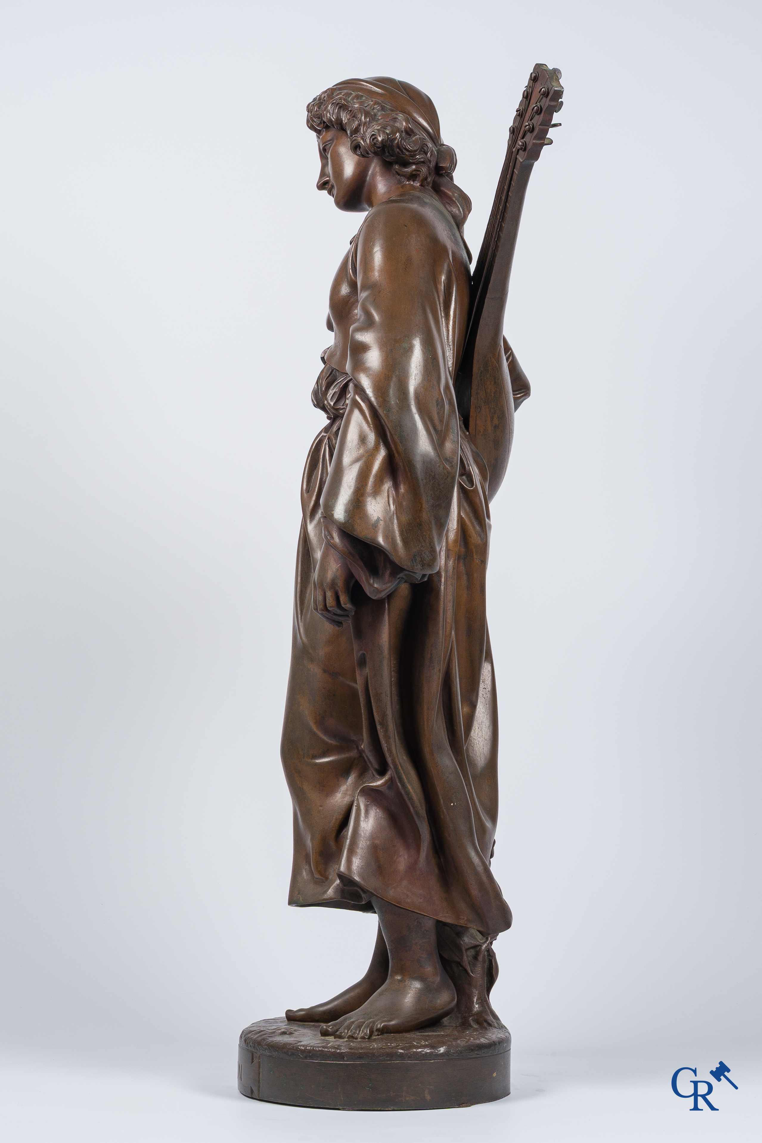 Alexandre Falguière (1831-1900) Groot bronzen beeld. Mignon. Gesigneerd A. Falguiere Paris 1879. Maison Marnyhac Paris.