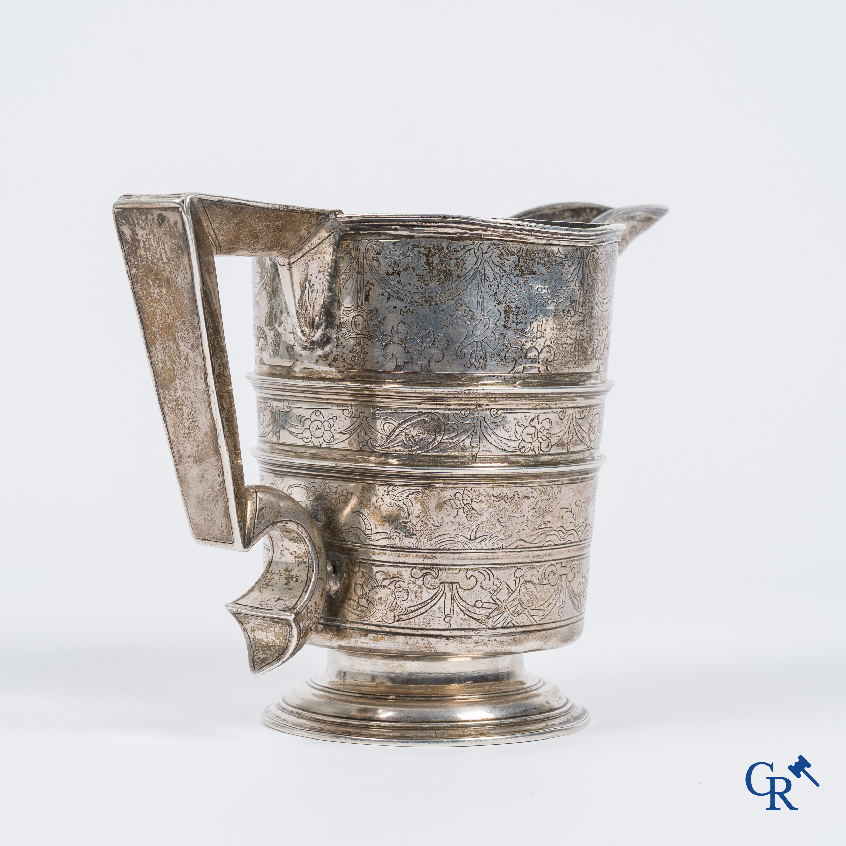 Zilver. Zeldzame en grote zilveren Renaissance schenkkan, Jarro de Pico. Spanje, Habsburgse periode. Circa 1580-1600.