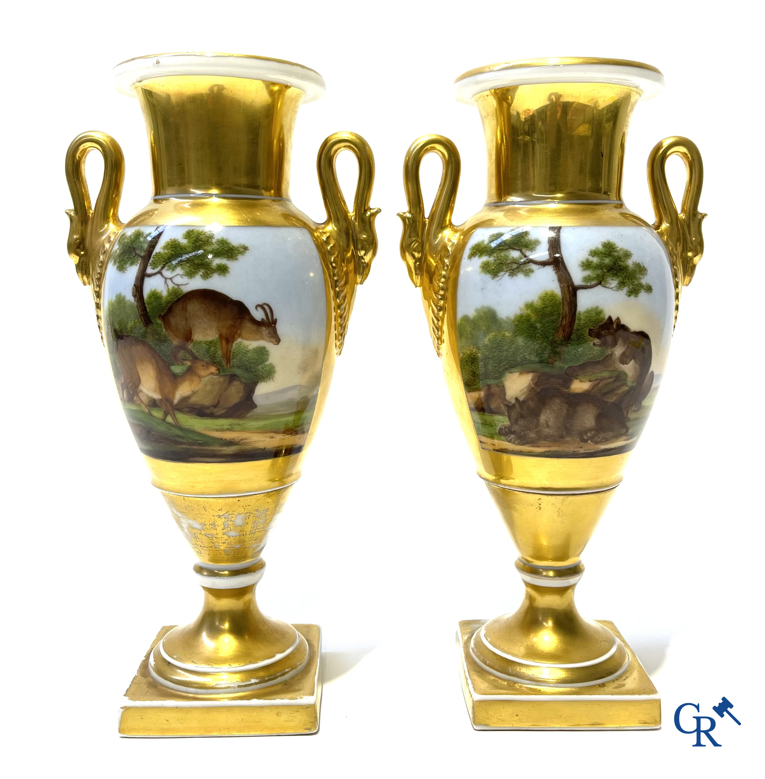 Paar vazen in Parijs porselein, Empire en een groep in Meissen porselein. 19e eeuw.