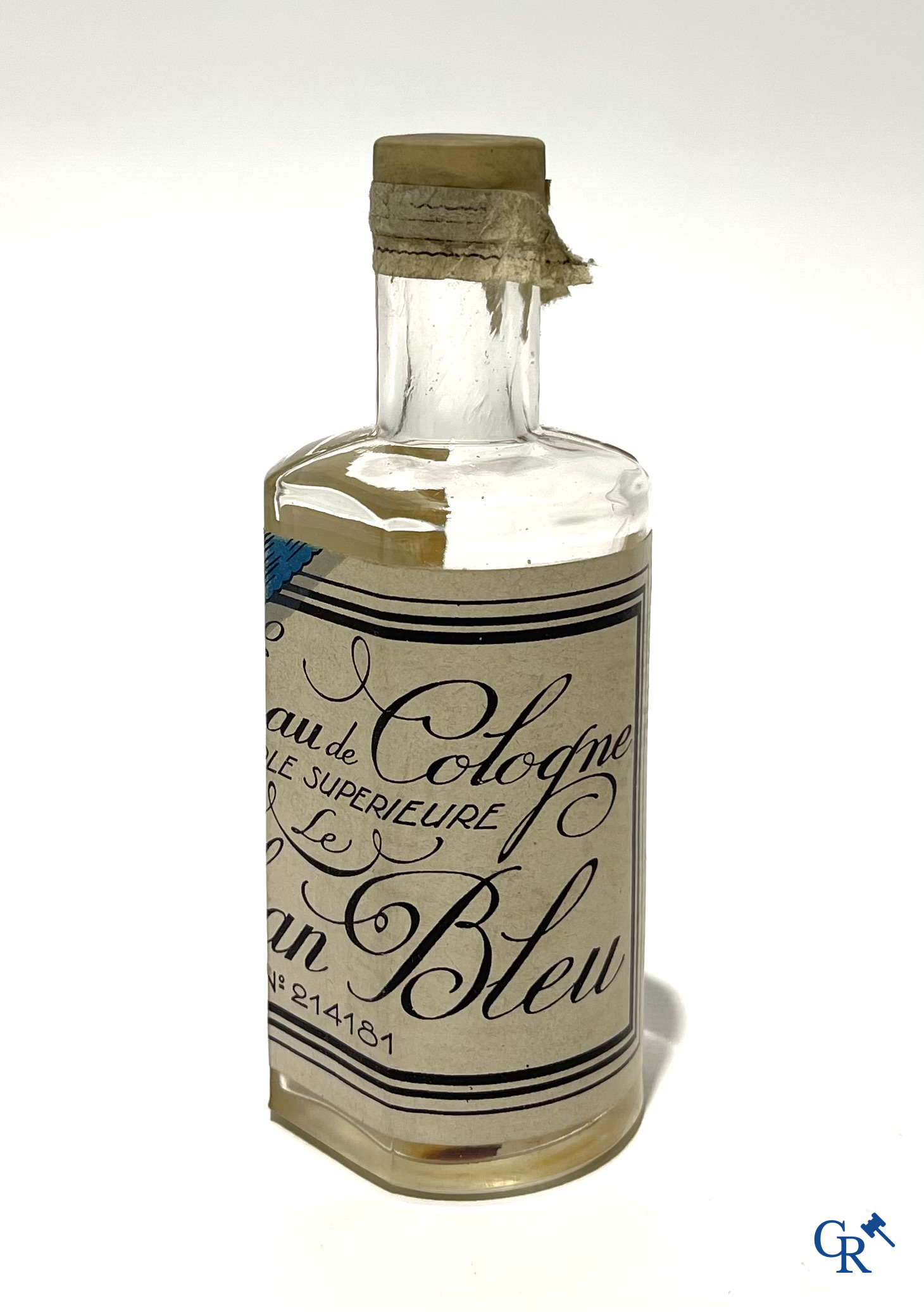 Art Deco, 4 zeldzame Eau de Cologne flessen voor Gilles August & Cie waaronder marque Kremlin. Jaren '40.