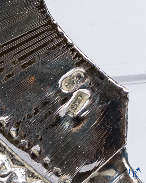 Icoon, Russische icoon met een voorstelling van Sint Nicolaas. Oklad in zilver 875°/00. Gedateerd 1895.