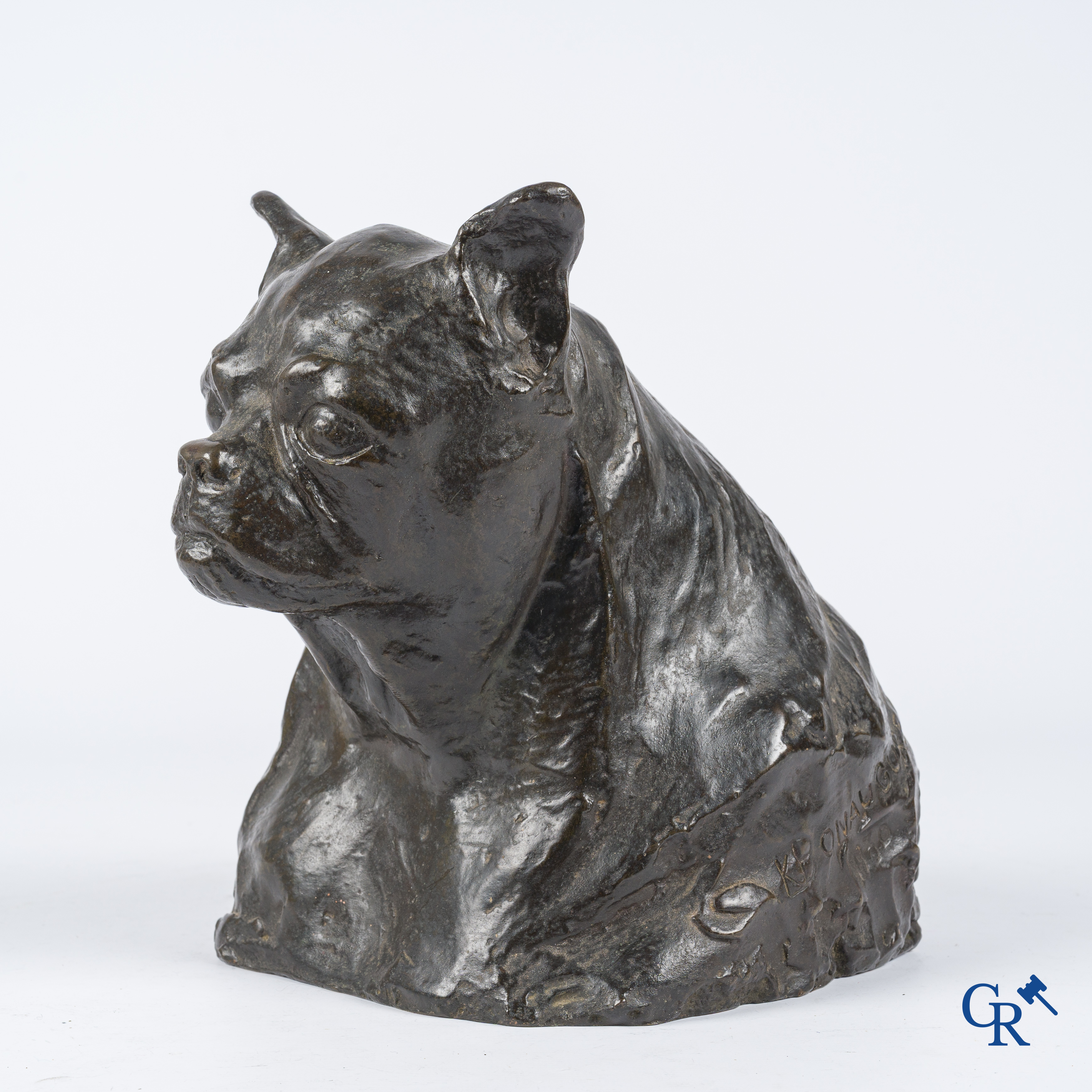 Karel Bonaugure (1880-1947) Buste van een Franse bulldog. Cire perdue. Gieterij Verbeyst Brussel. Gedateerd 1930.