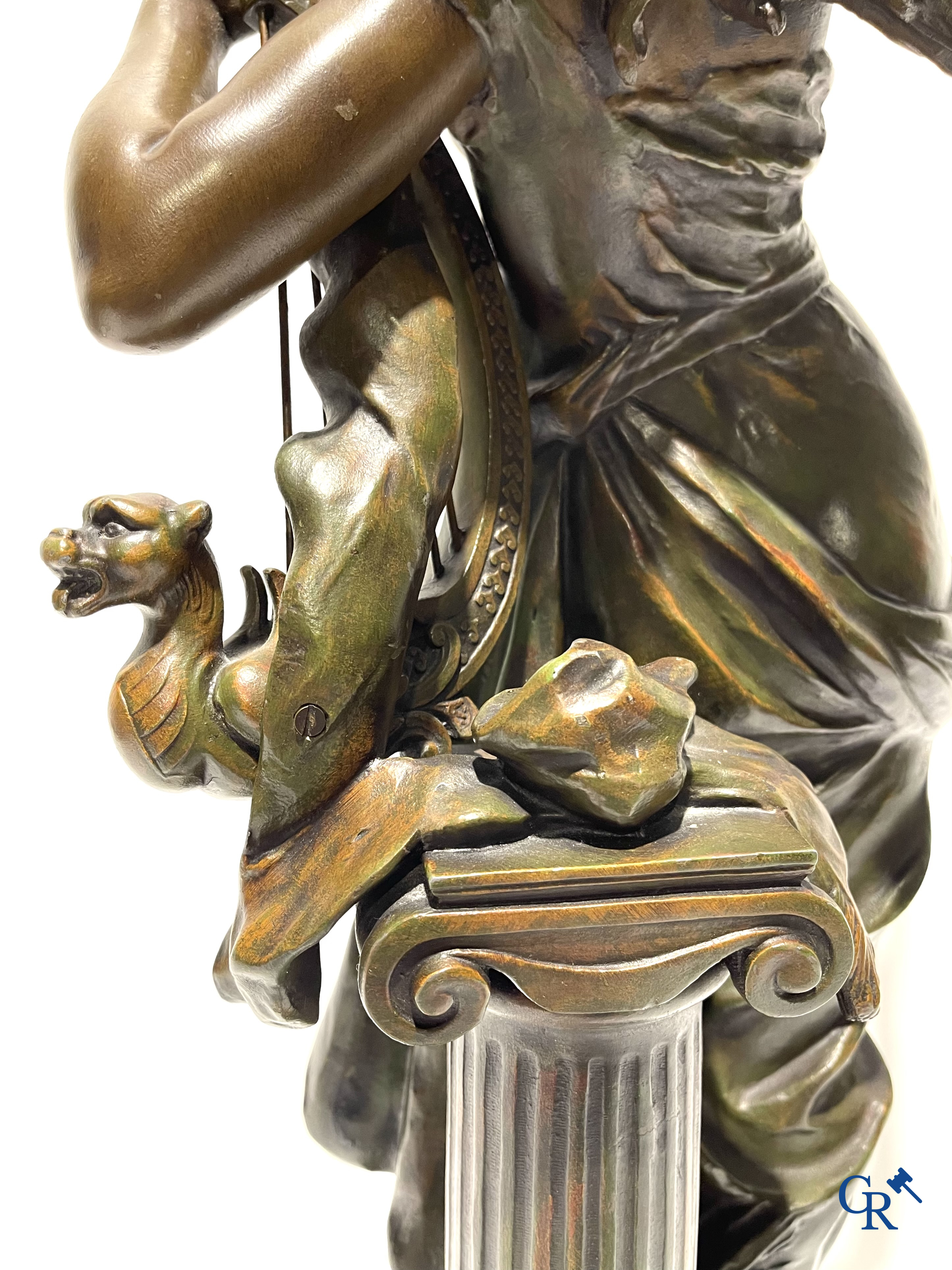 Auguste Moreau. La Pensée. Groot beeld in gepolychromeerd kunstbrons. Circa 1900.