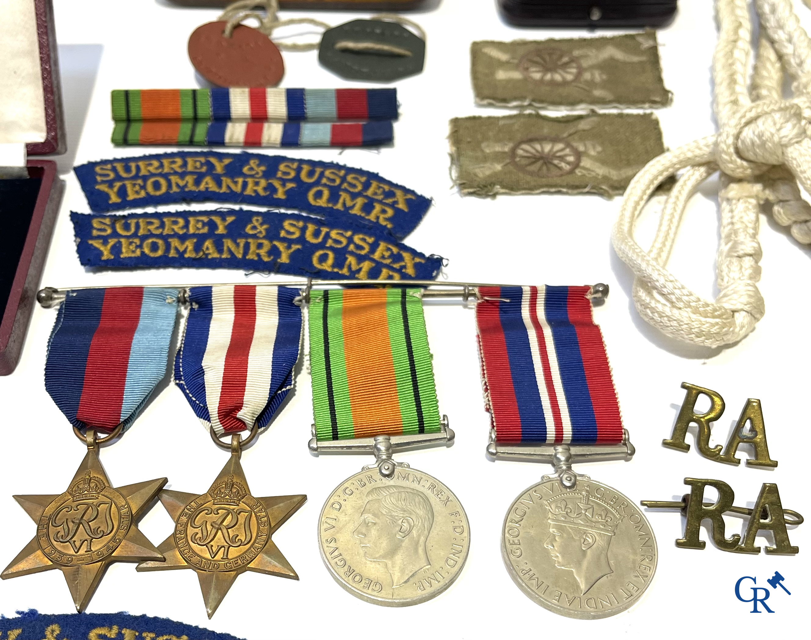 Interessant lot met medailles, eretekens en militaria.