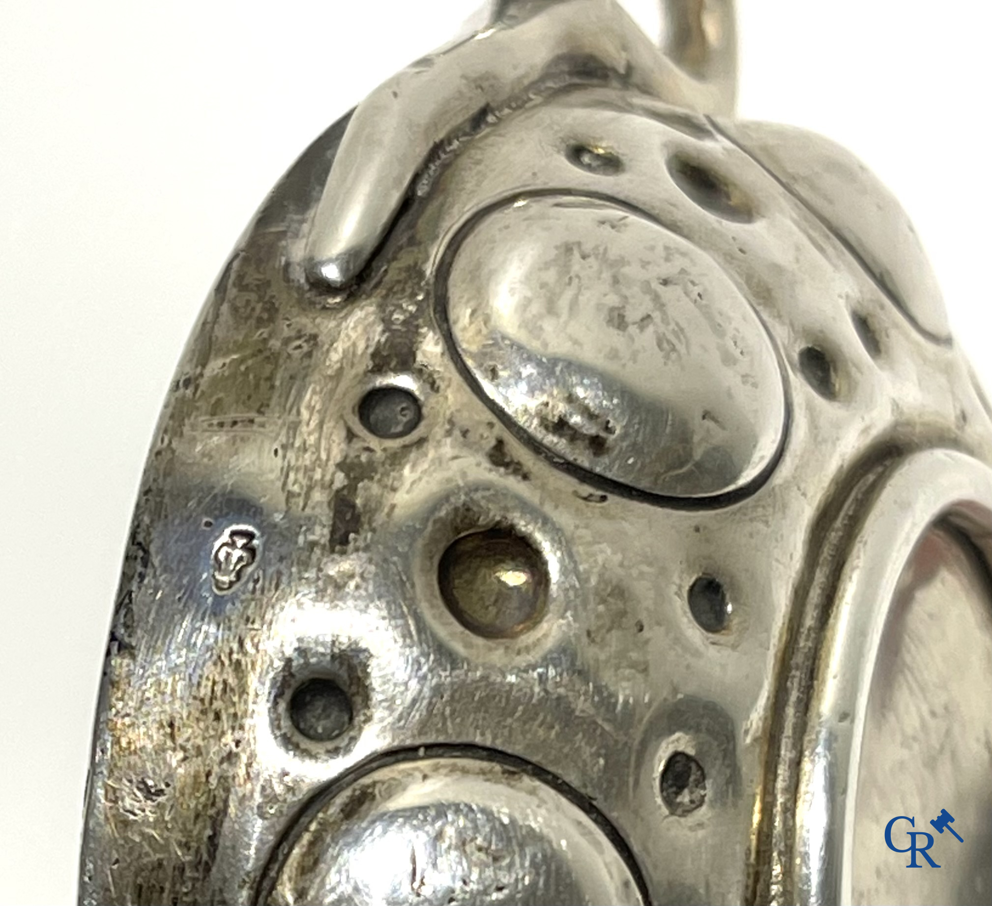 2 Zilveren wijnproevers of zogenaamde tastevin met opschriften. Frankrijk, Parijs 18e eeuw.