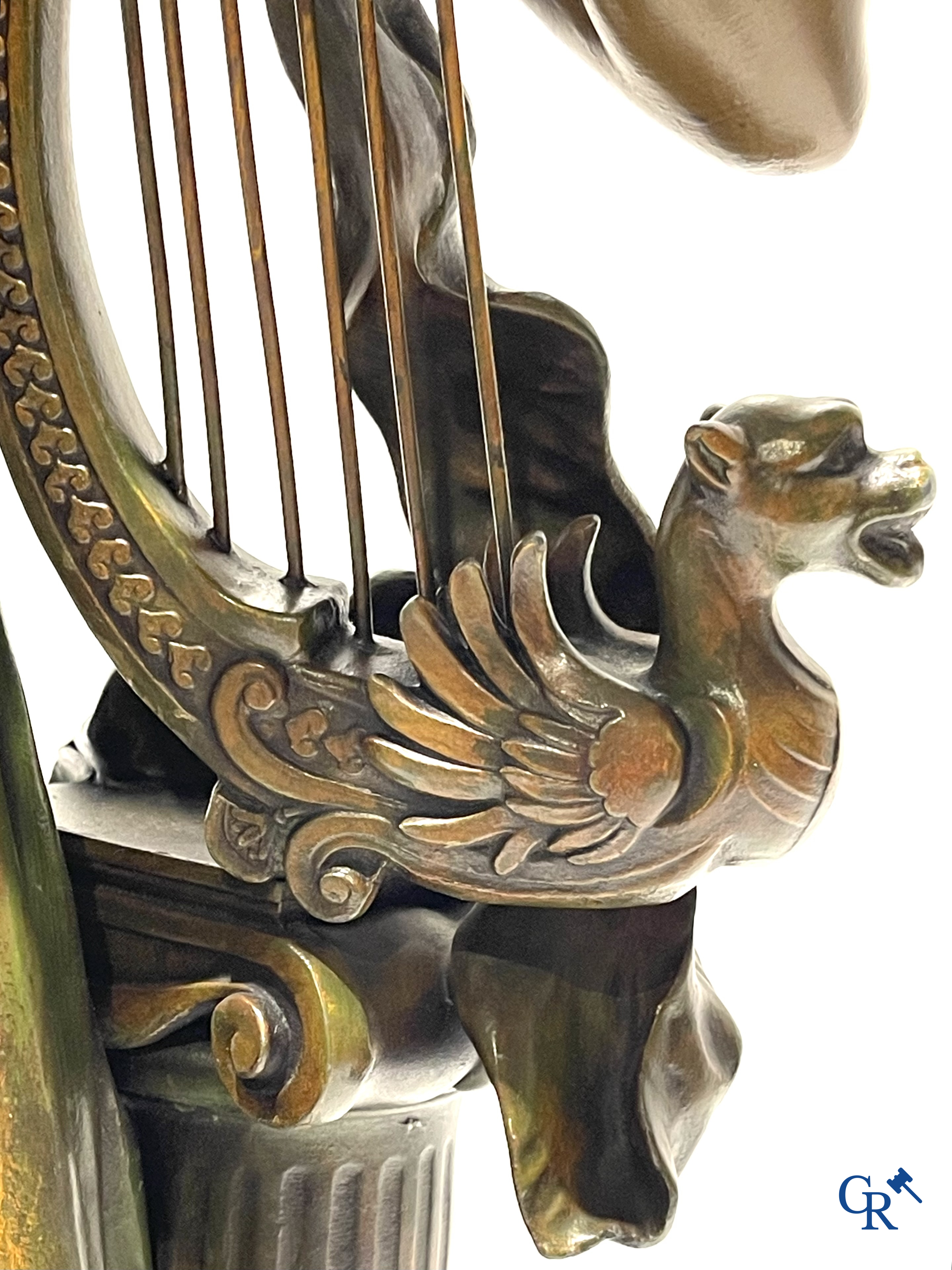 Auguste Moreau. La Pensée. Groot beeld in gepolychromeerd kunstbrons. Circa 1900.