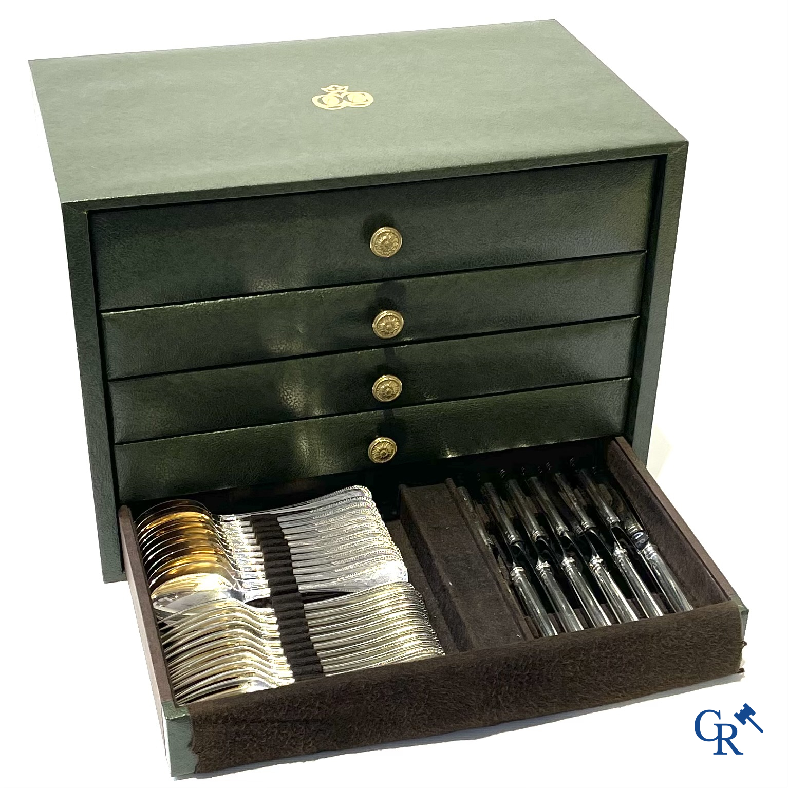 Christofle, een bestekkoffer met verzilverd bestek voor 12 personen. Model Malmaison.