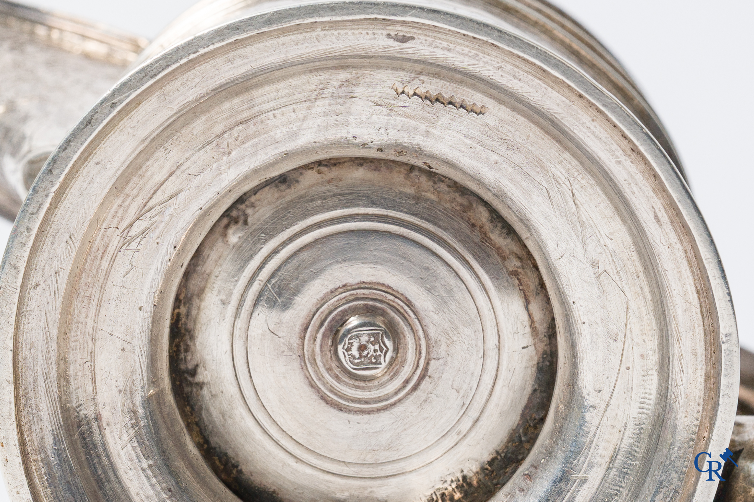 Zilver. Zeldzame en grote zilveren Renaissance schenkkan, Jarro de Pico. Spanje, Habsburgse periode. Circa 1580-1600.