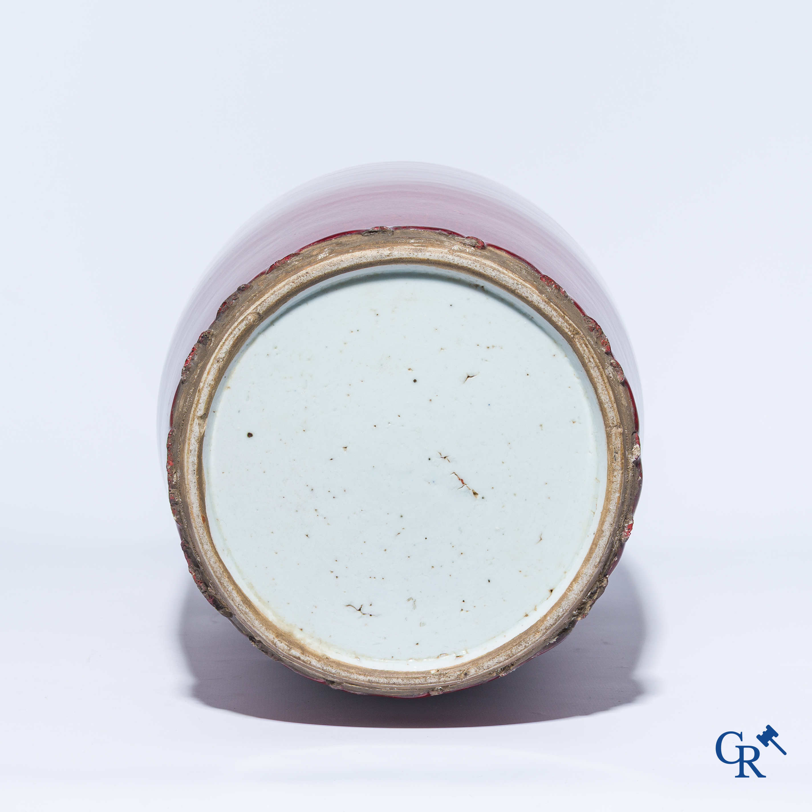 Aziatica. Een grote Chinese Sang de boeuf vaas. 19e eeuw.