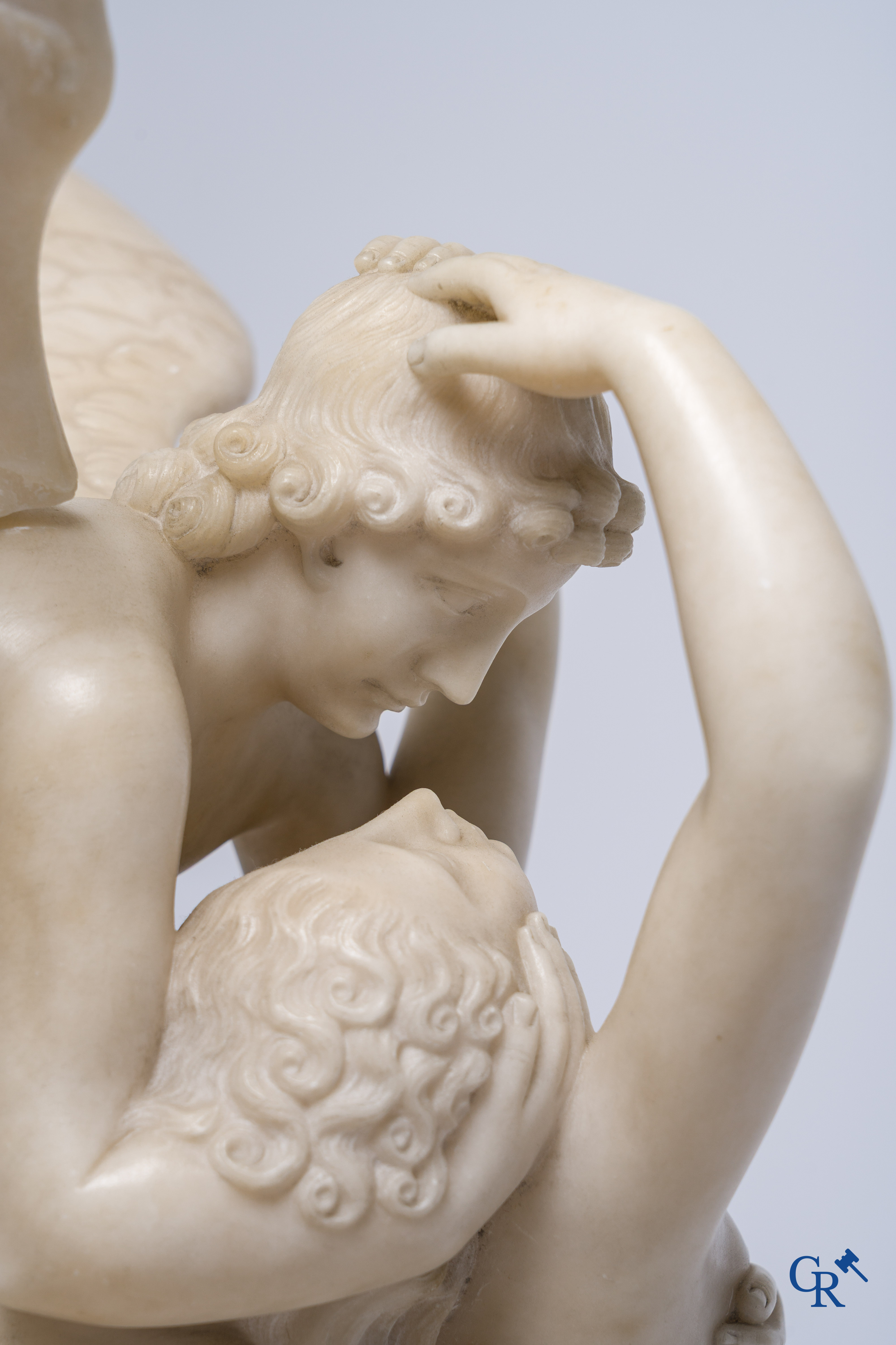Antonio Canova (naar) Albast. Psyché herleeft door de kus van Cupido. Circa 1920.