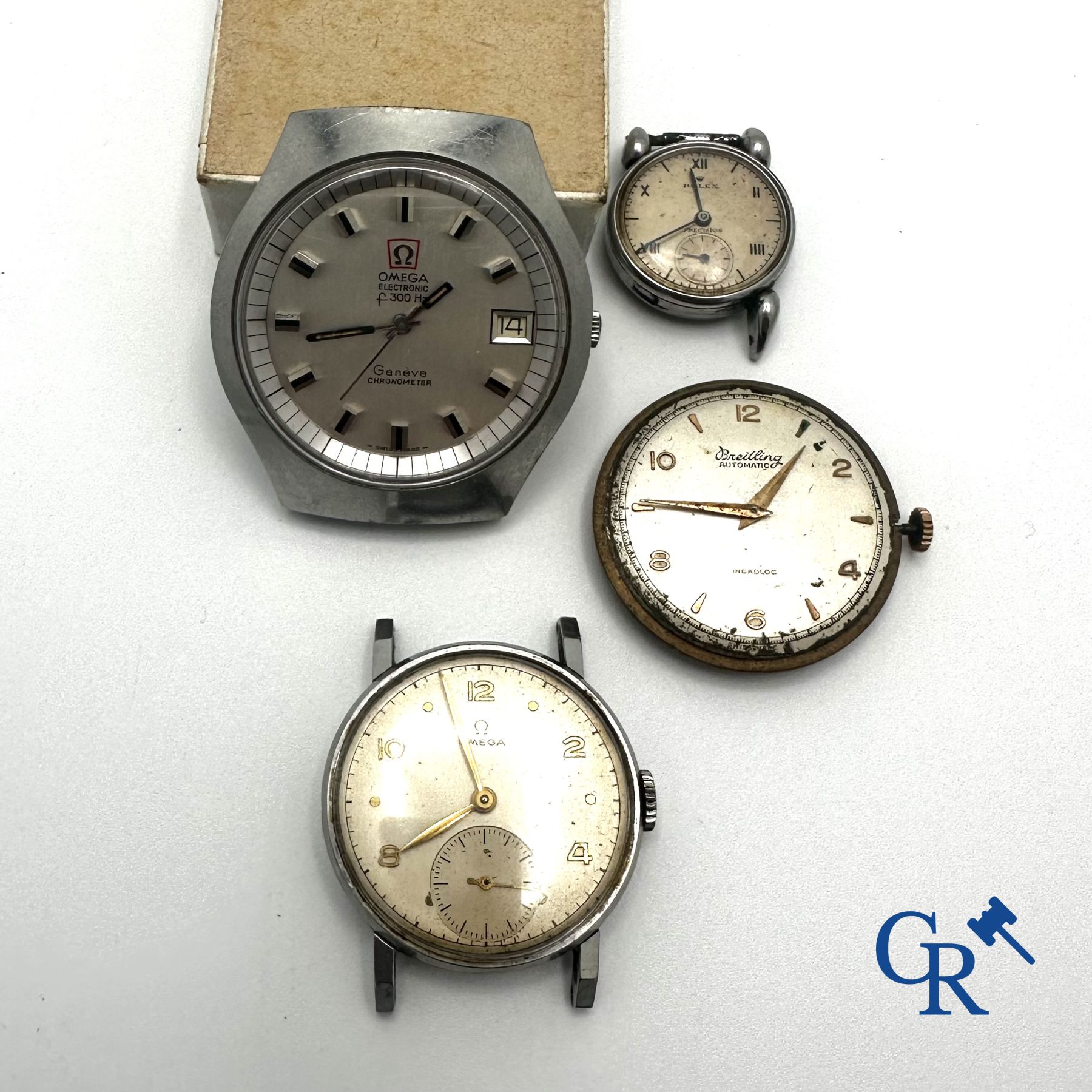 Montres: Lot de 3 montres bracelet Omega, une montre de dame Rolex et un mouvement d'une montre Breitling.