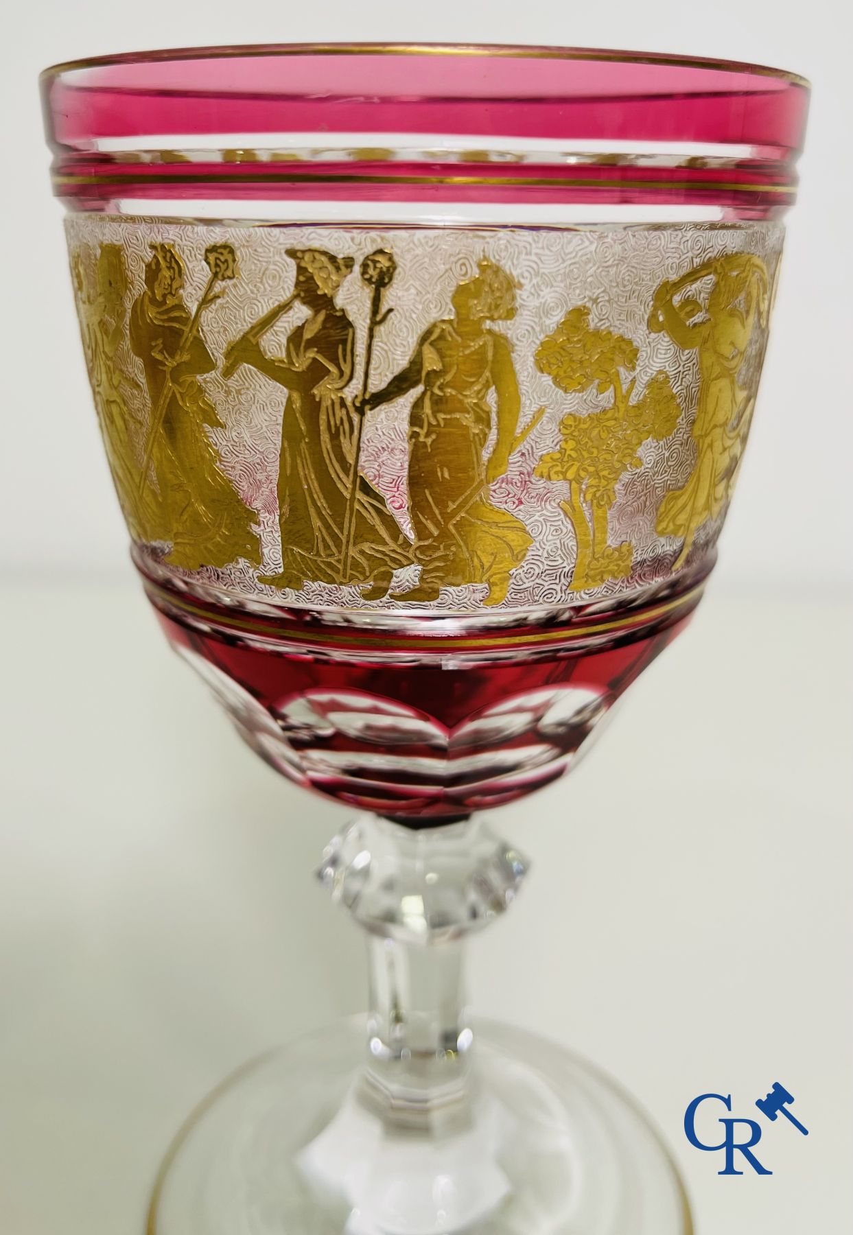 Val Saint Lambert: 6 verres à eau Metternich, 2 verres à eau rose Danse de flore et un vase Art Déco.