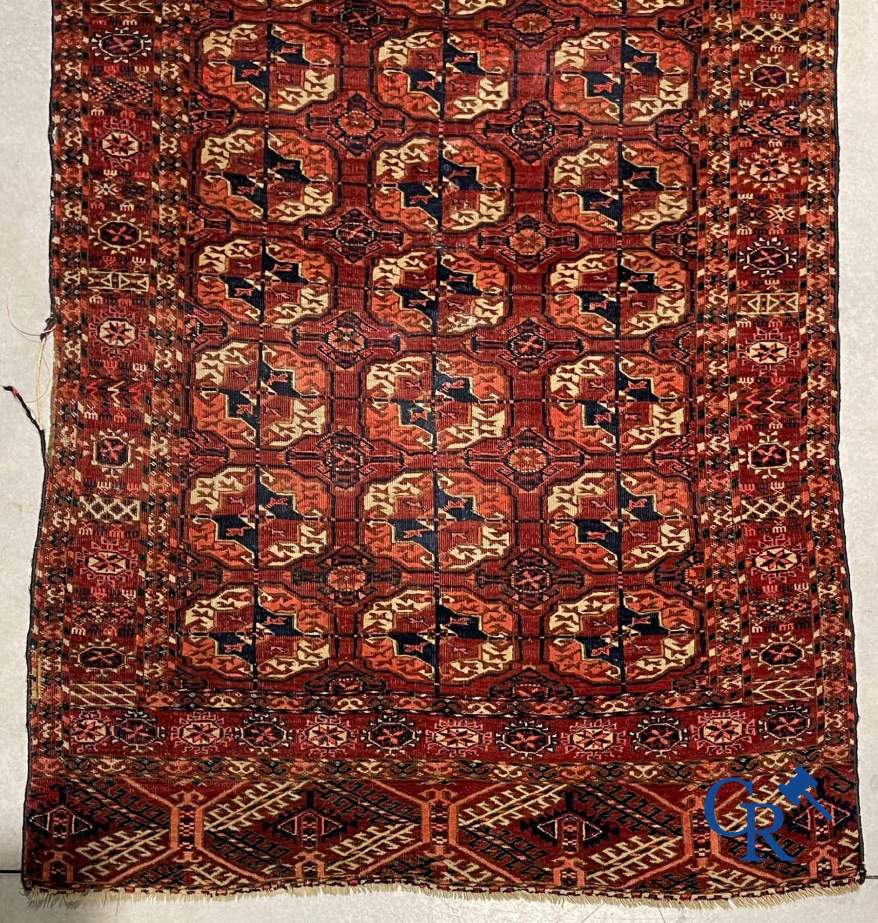 Tapis: Tekke. Ancien tapis oriental.