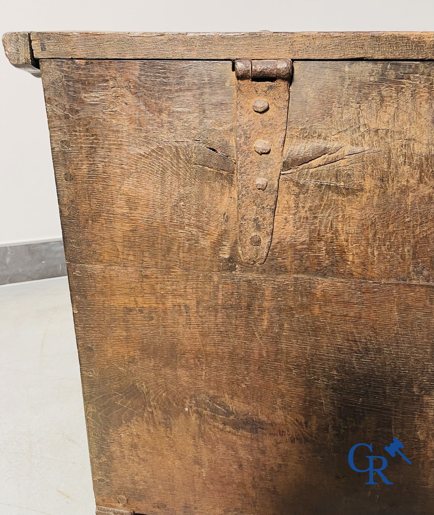 Furniture: Large sculpted oak chest. England, dated 1810.