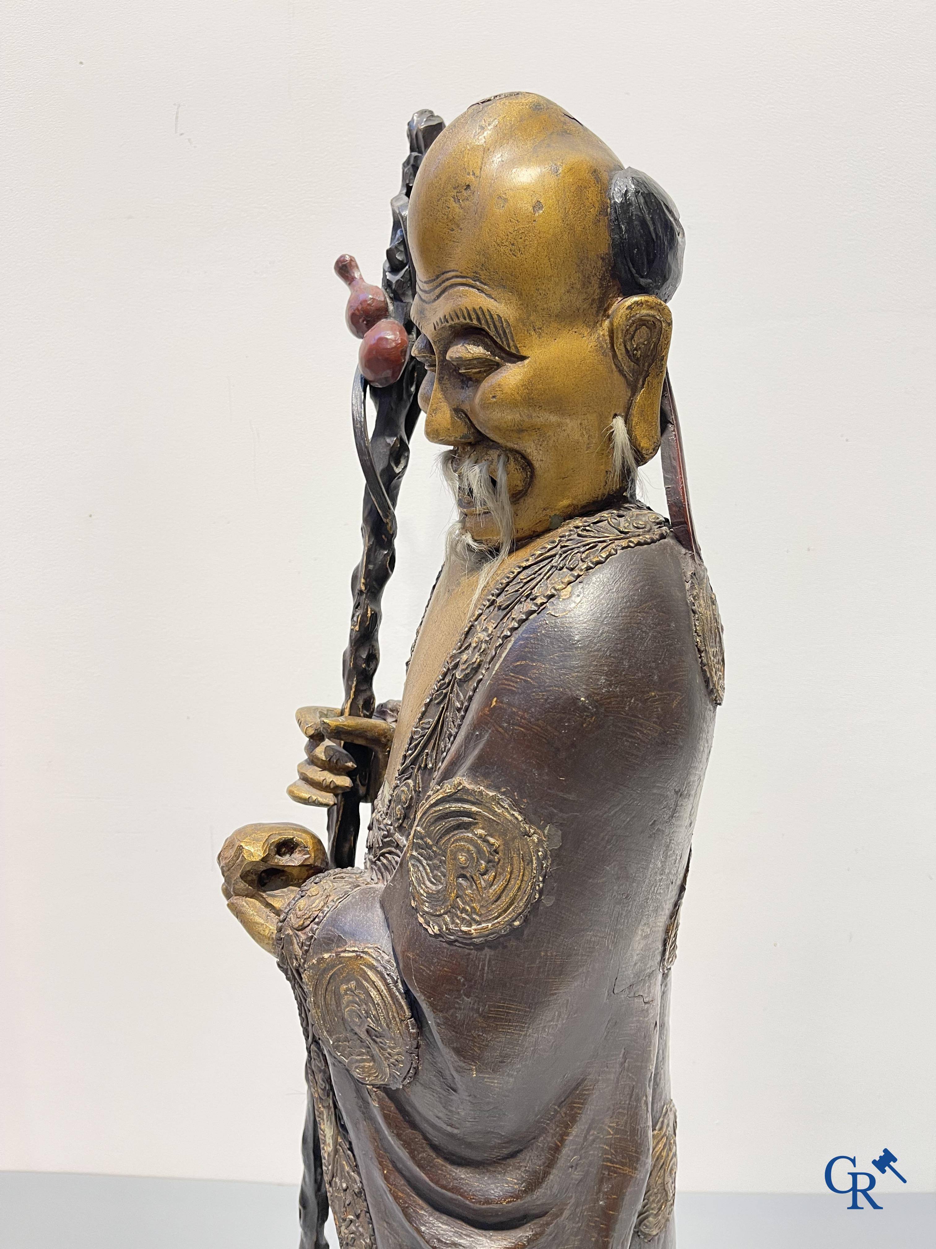 Asian Art, a Chinese sage in lacquered papier-mâché. Late 19th century.