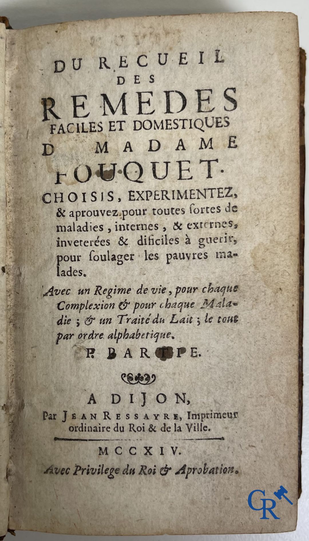 Livres anciens: 5 livres intéressants avec des thèmes variés. XVIIe-XVIIIe siècle.