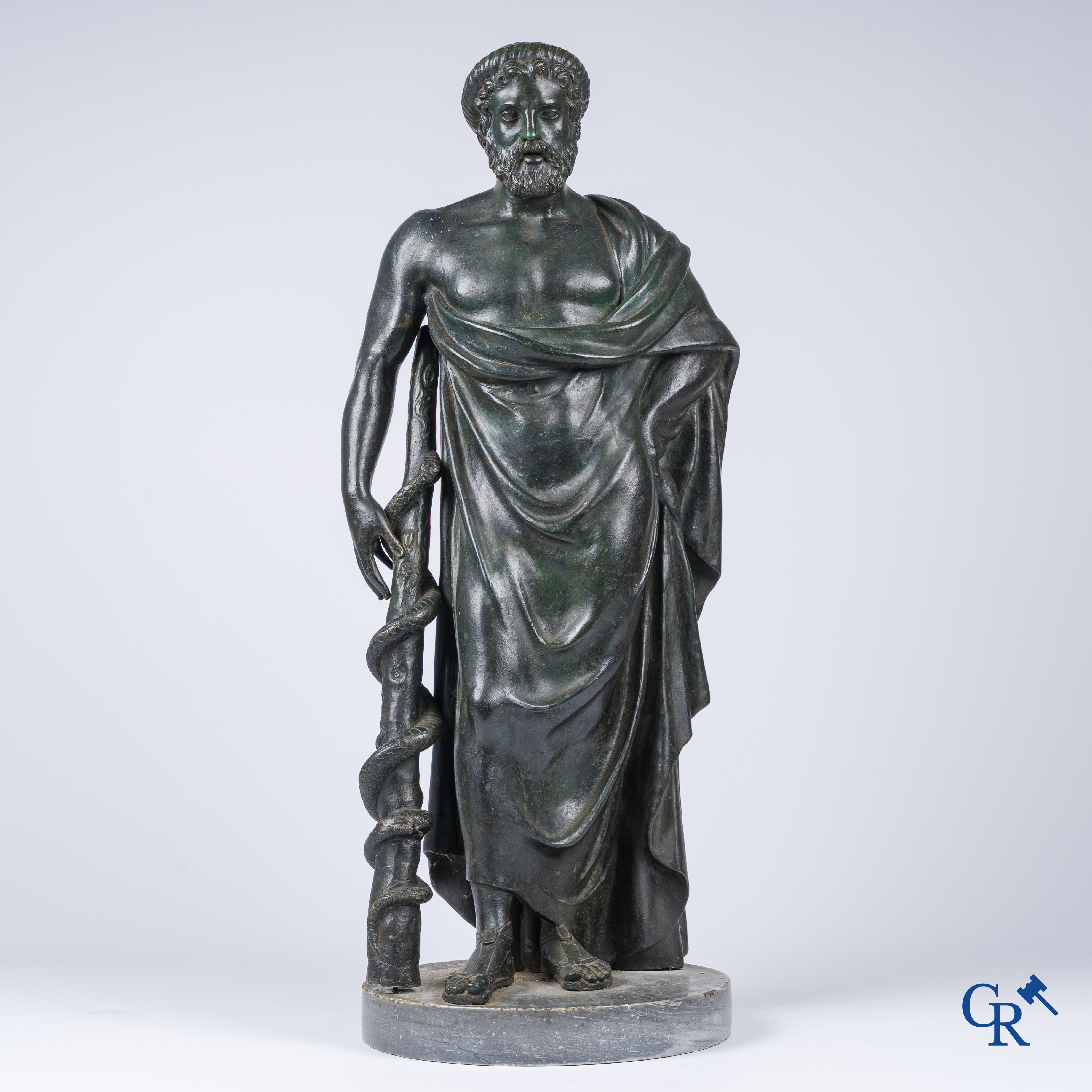 Asklepio's. Griekse god van de geneeskunde en genezing. Sokkel in grijze St. Anna marmer. Eind 18e - Begin 19e eeuw.