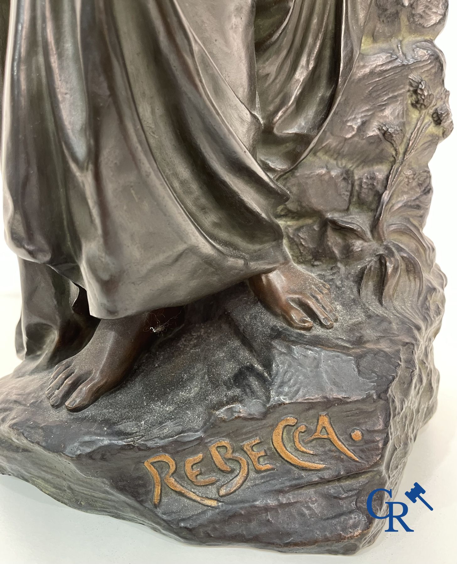 Edmond Lefever: (Ypres 1839-Schaarbeek 1911) statue orientale en bronze "Rebecca".