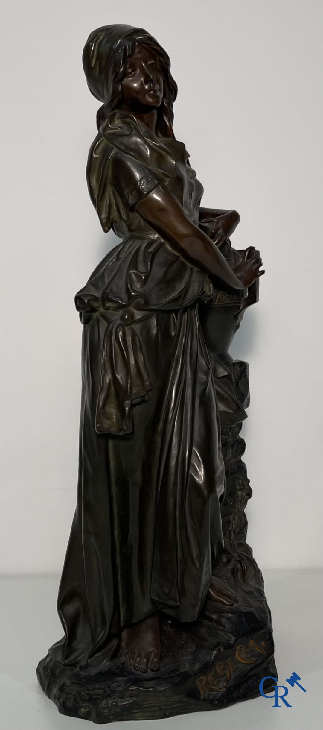 Edmond Lefever: (Ypres 1839-Schaarbeek 1911) "Rebecca" oriental bronze statue.