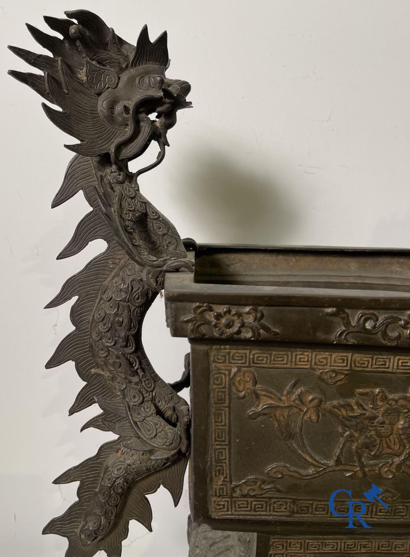 Asian Art: An imposing Chinese bronze jardiniere.