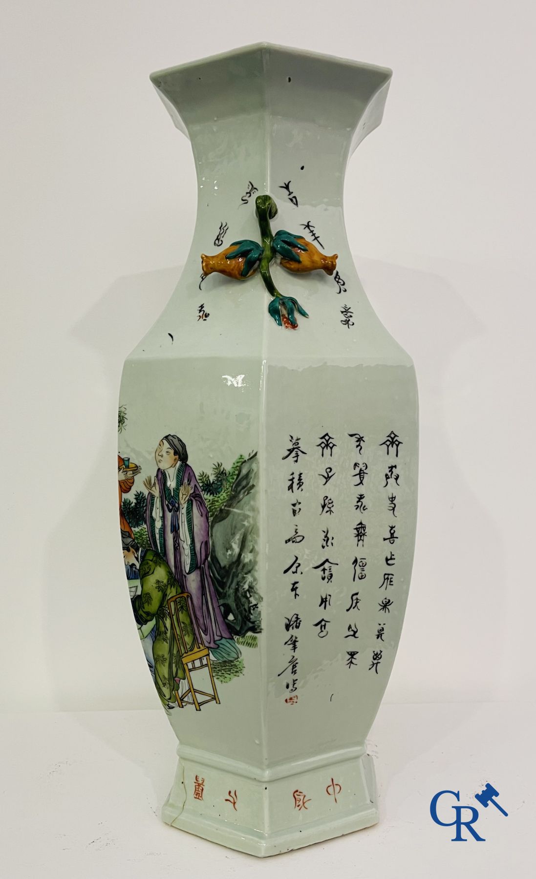 Asian Art: Chinese porcelain. A hexagonal Chinese Famille rose vase with sages and scholars. 19/20th century.