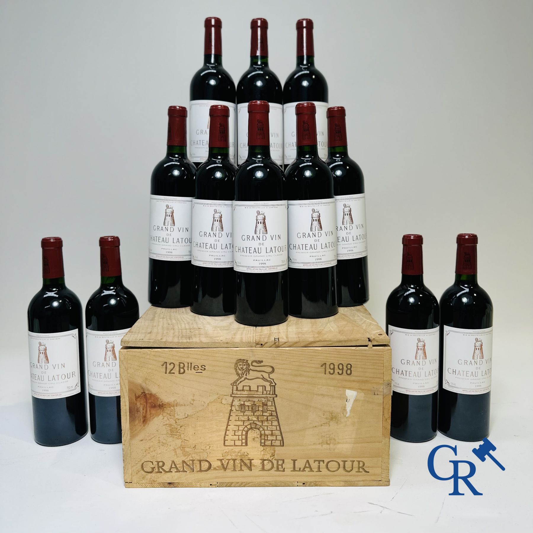 Vins - Bordeaux: Château Latour 1998, 0,75L. Rouge. 1er Grand Cru Classé. 12 bouteilles.