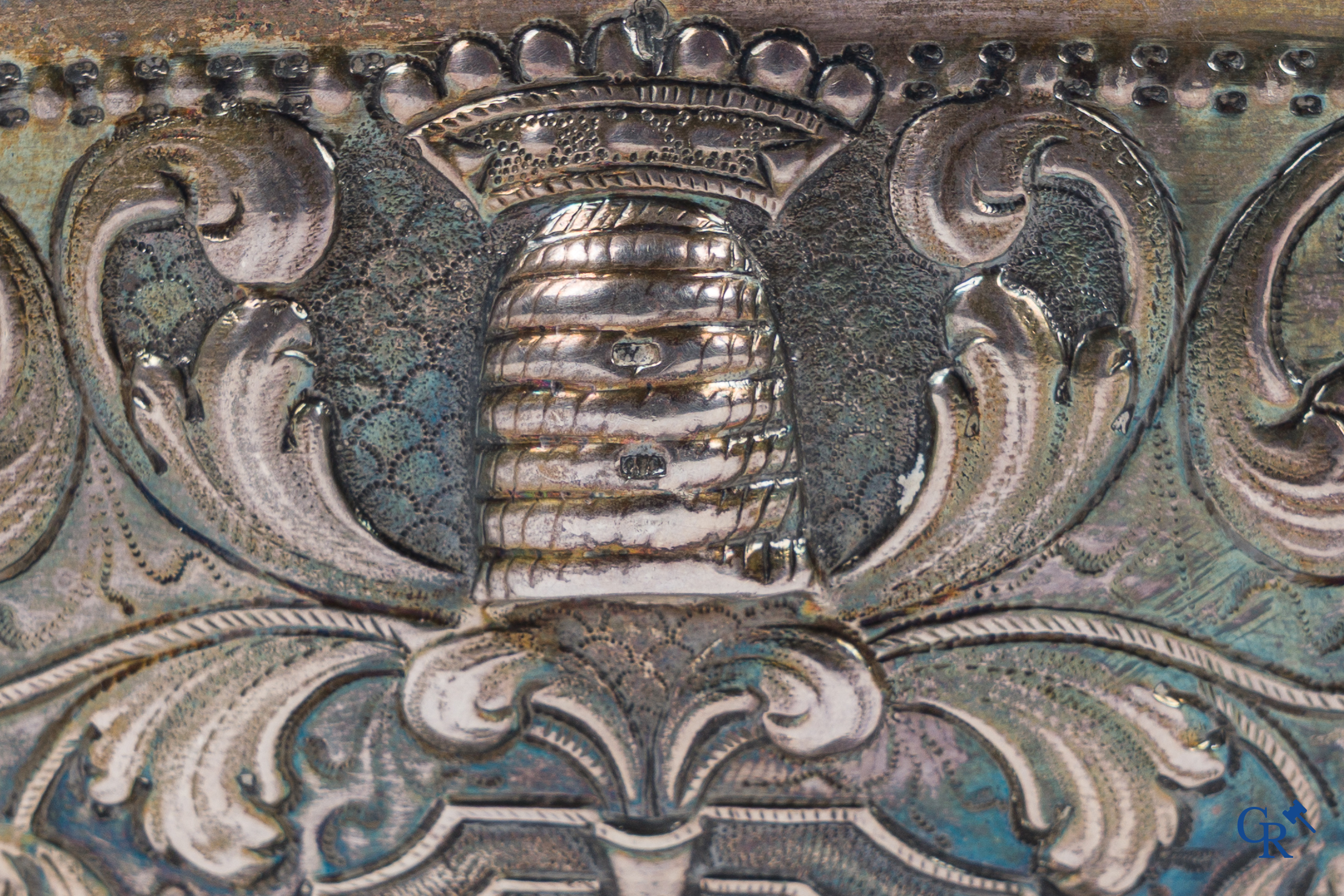 Zilveren brandewijnkom. Gedateerd 1742, verschillende keurmerken. Gewicht: 233 gr.