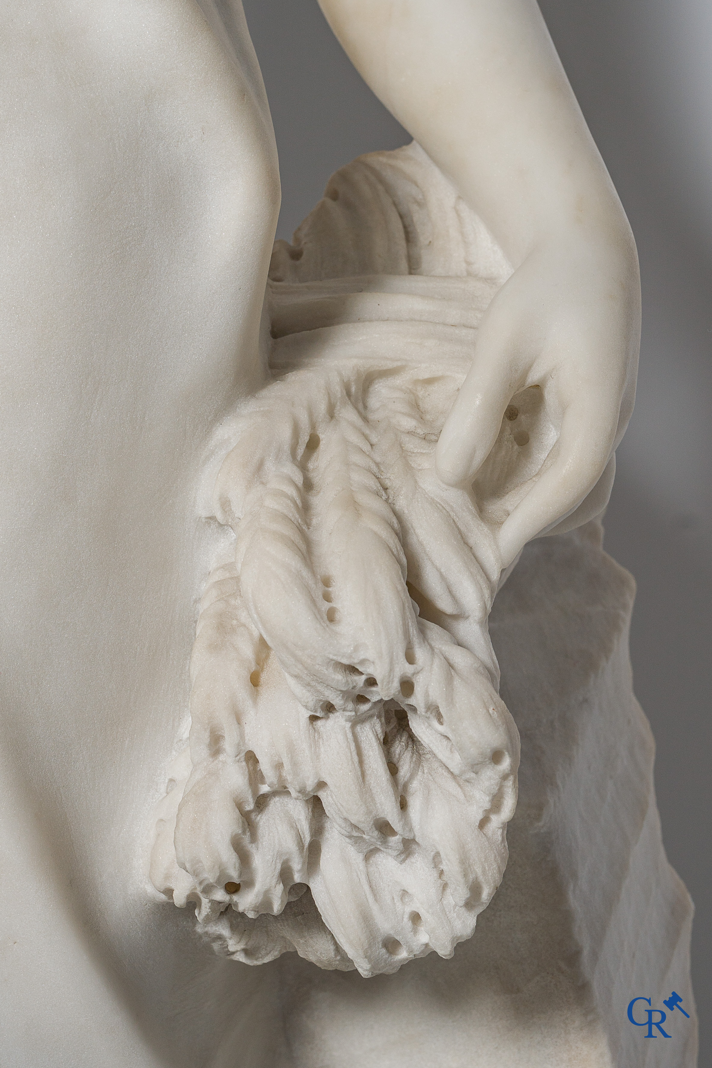 Boyer. Large and finely sculpted romantic statue in Carrara marble signed Boyer. 19th century.