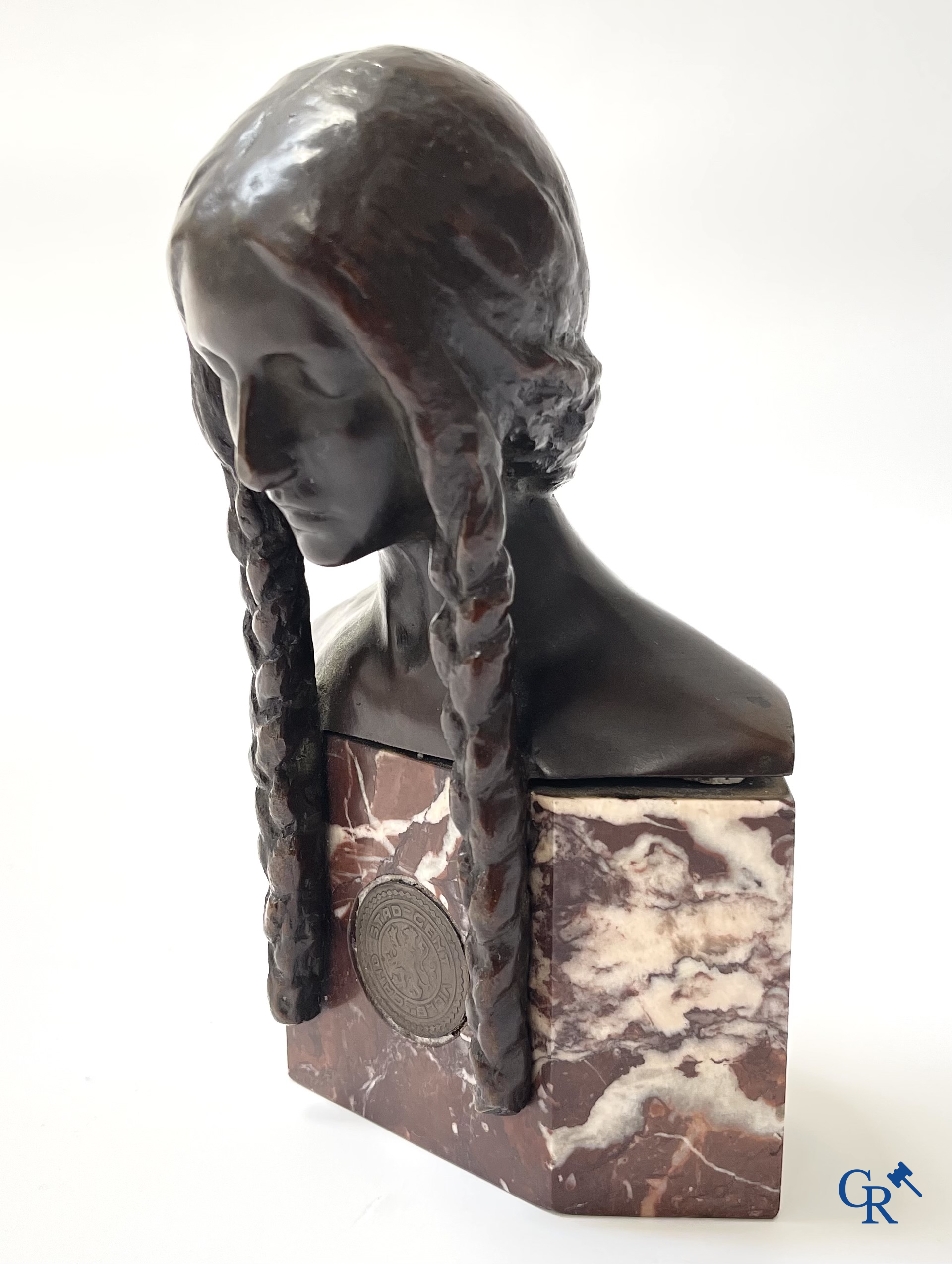 Dominique Van Den Bossche (1854-1906) Bronze bust of a girl on a marble pedestal. Incorporated medal city of Ghent.