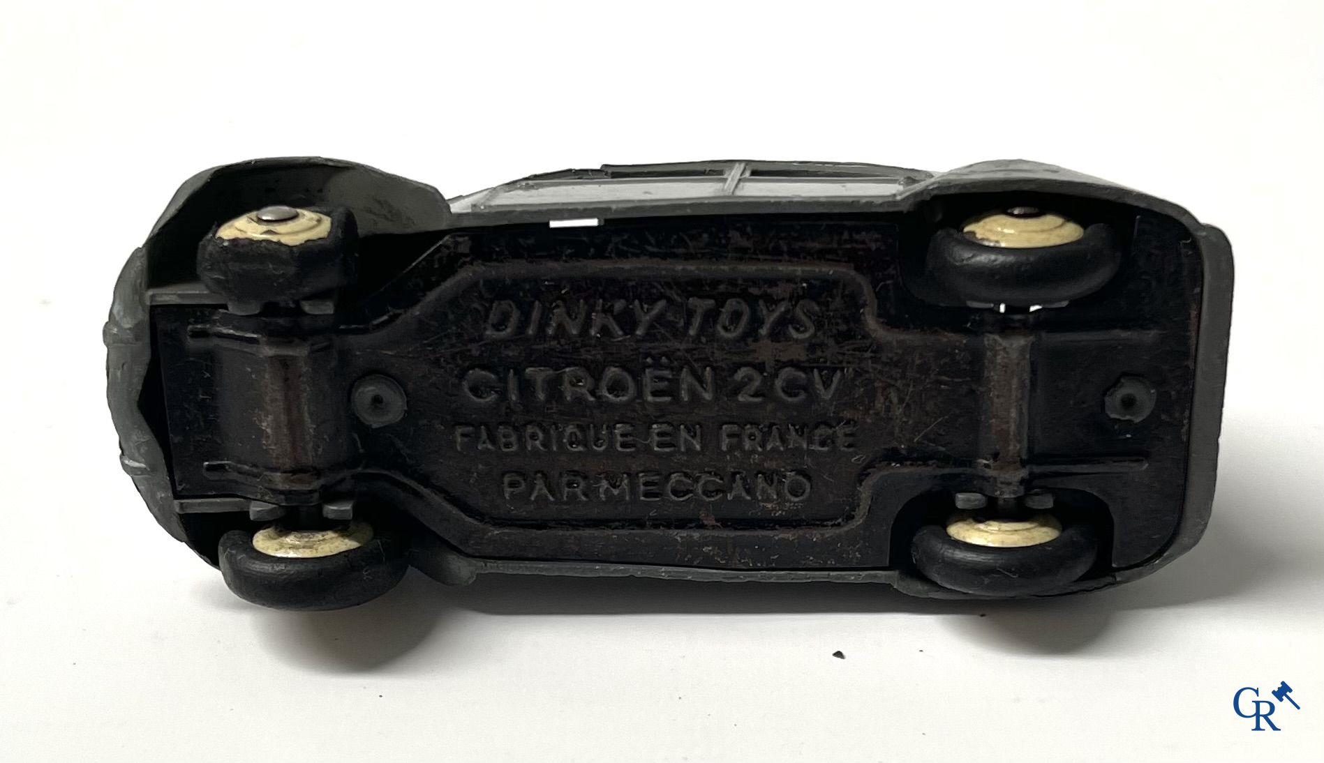 Vieux jouets. Intéressant lot de jouets. Dinky toys, Prameta Kölner Automodelle, Contstruction Jeep Japan, etc.