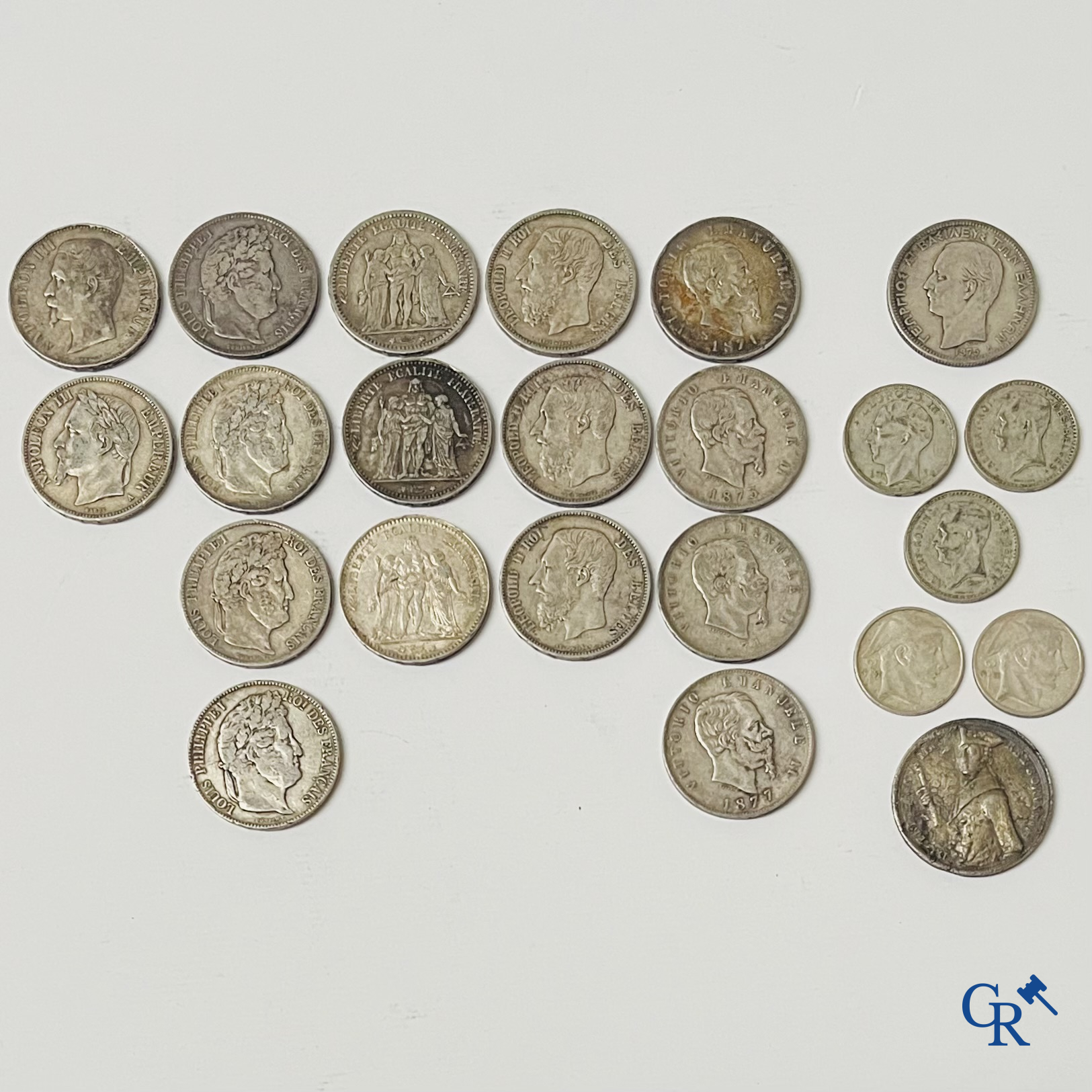 Coins. Lot of coins in silver. 5 Francs Louis Philippe I, Napoleon III, Leopold II, 5 Lire Vittorio Emanuele and various.