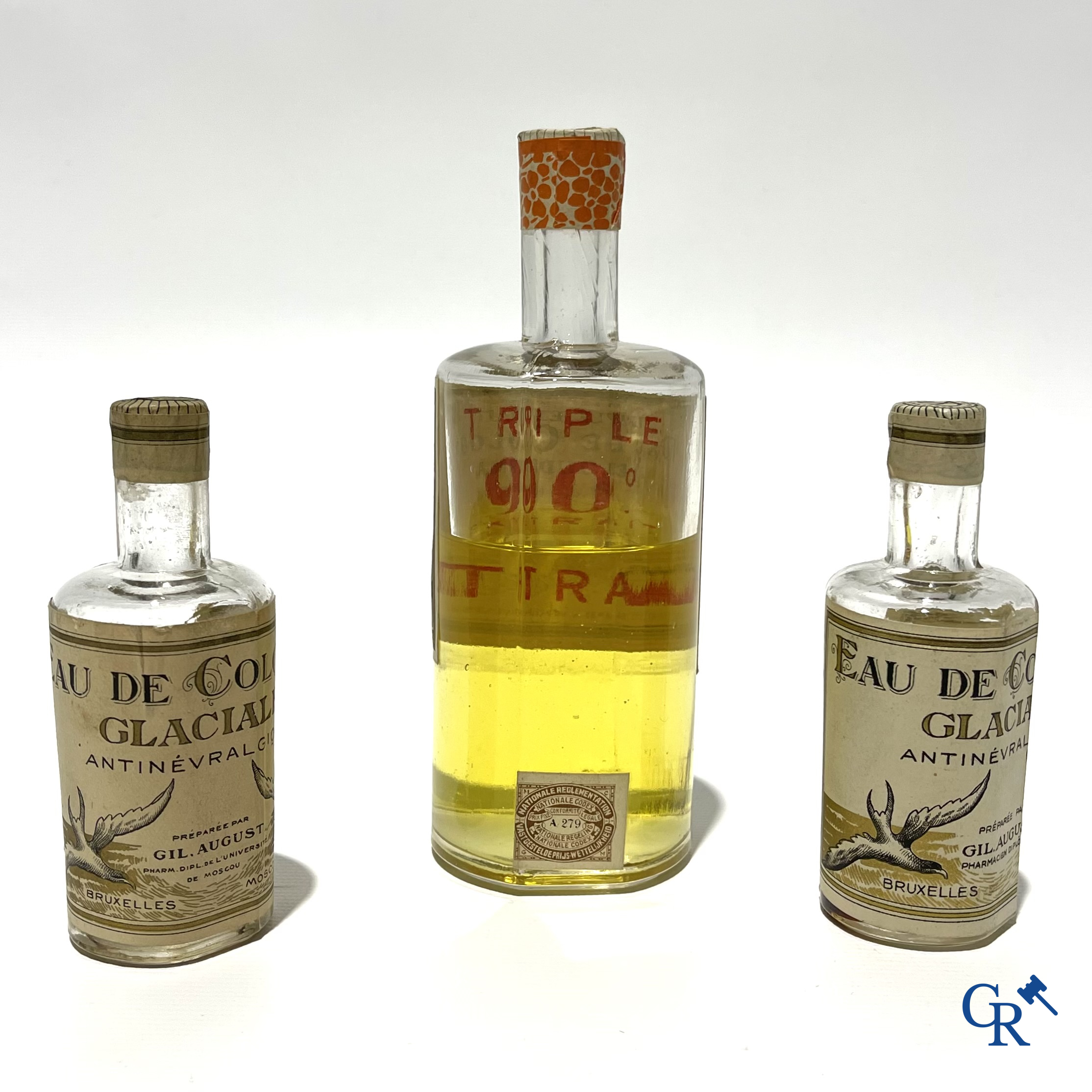 Art Deco, 4 rare Eau de Cologne bottles for Gilles August & Cie including marque Kremlin. 1940's.