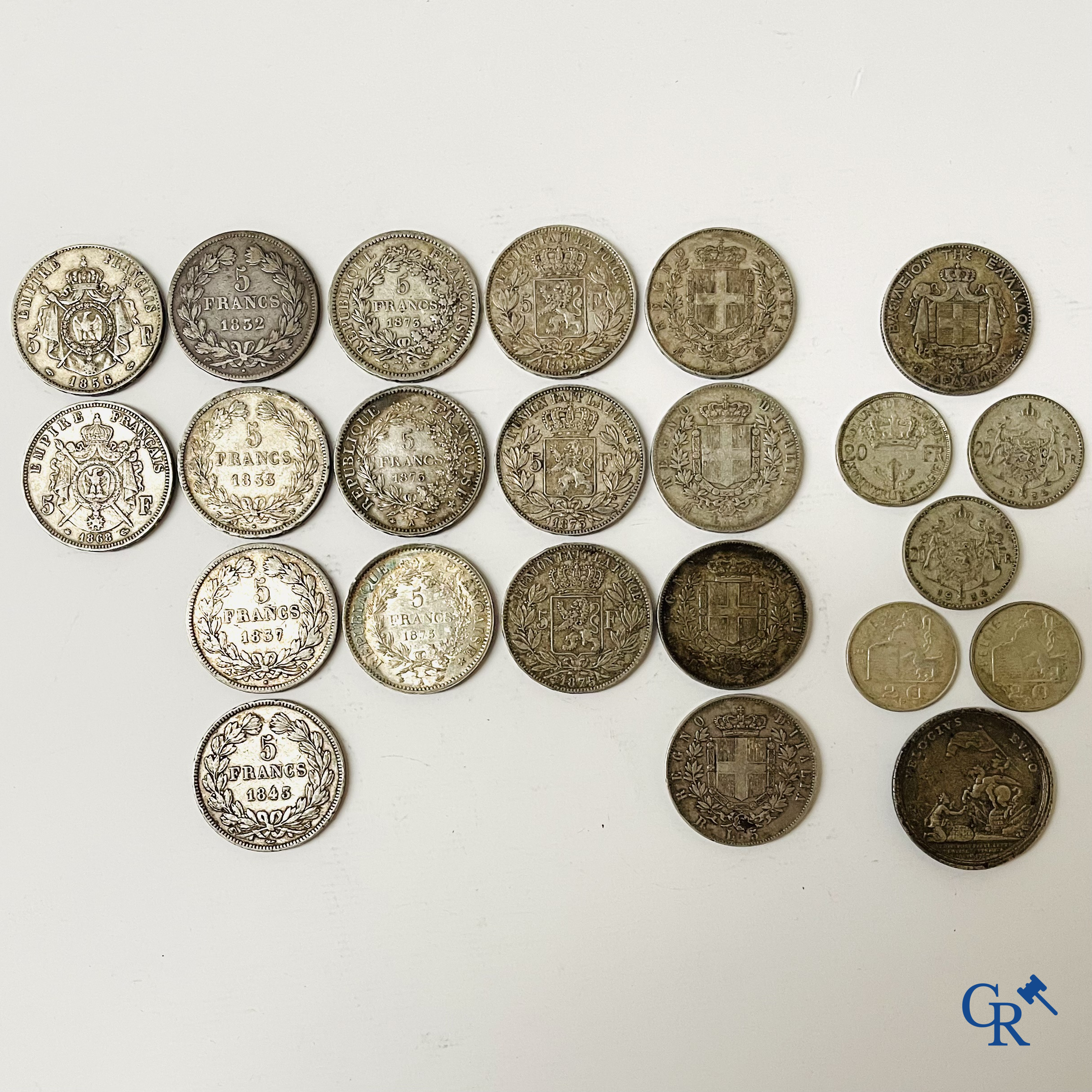 Coins. Lot of coins in silver. 5 Francs Louis Philippe I, Napoleon III, Leopold II, 5 Lire Vittorio Emanuele and various.