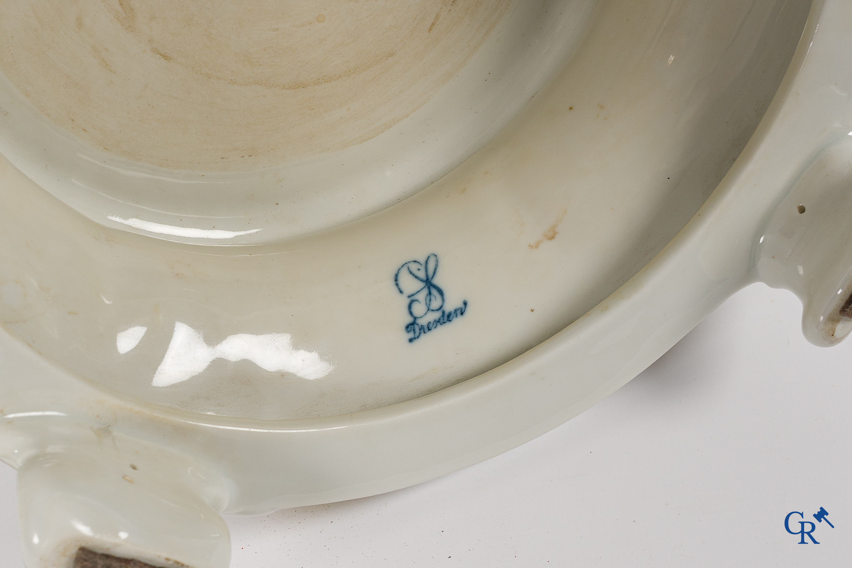 Dresden, German porcelain. Pair of large lid vases with romantic scenes. On base. Marked and numbered.
